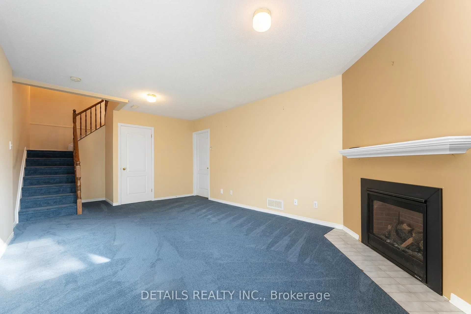 Photo 30 of 32 Crownridge Drive, Ottawa, Kanata - Emerald Meadows/Trailwest — HOMEH
