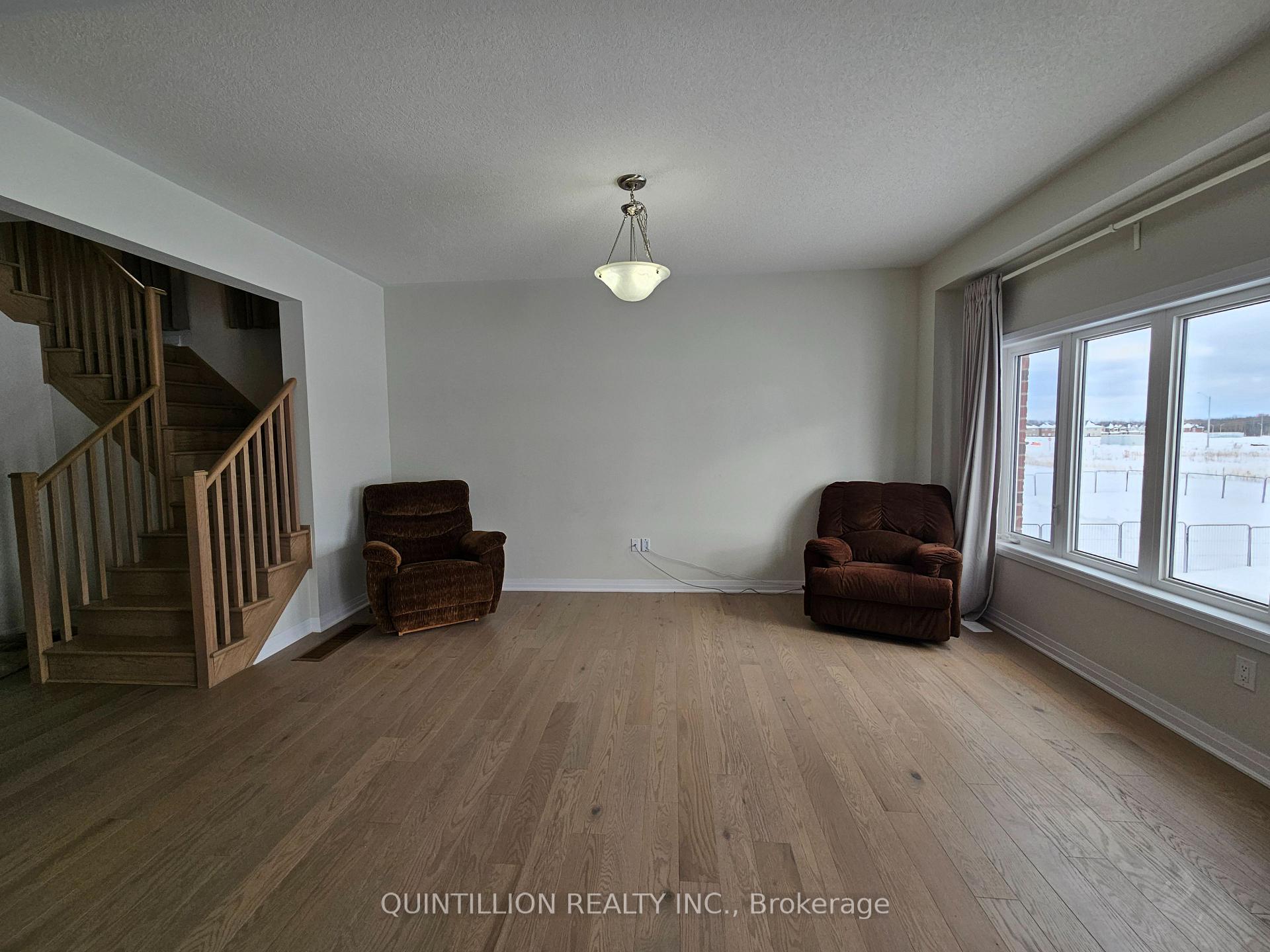 Photo 8 of 1289 Broderick Street, Innisfil, Rural Innisfil — HOMEH