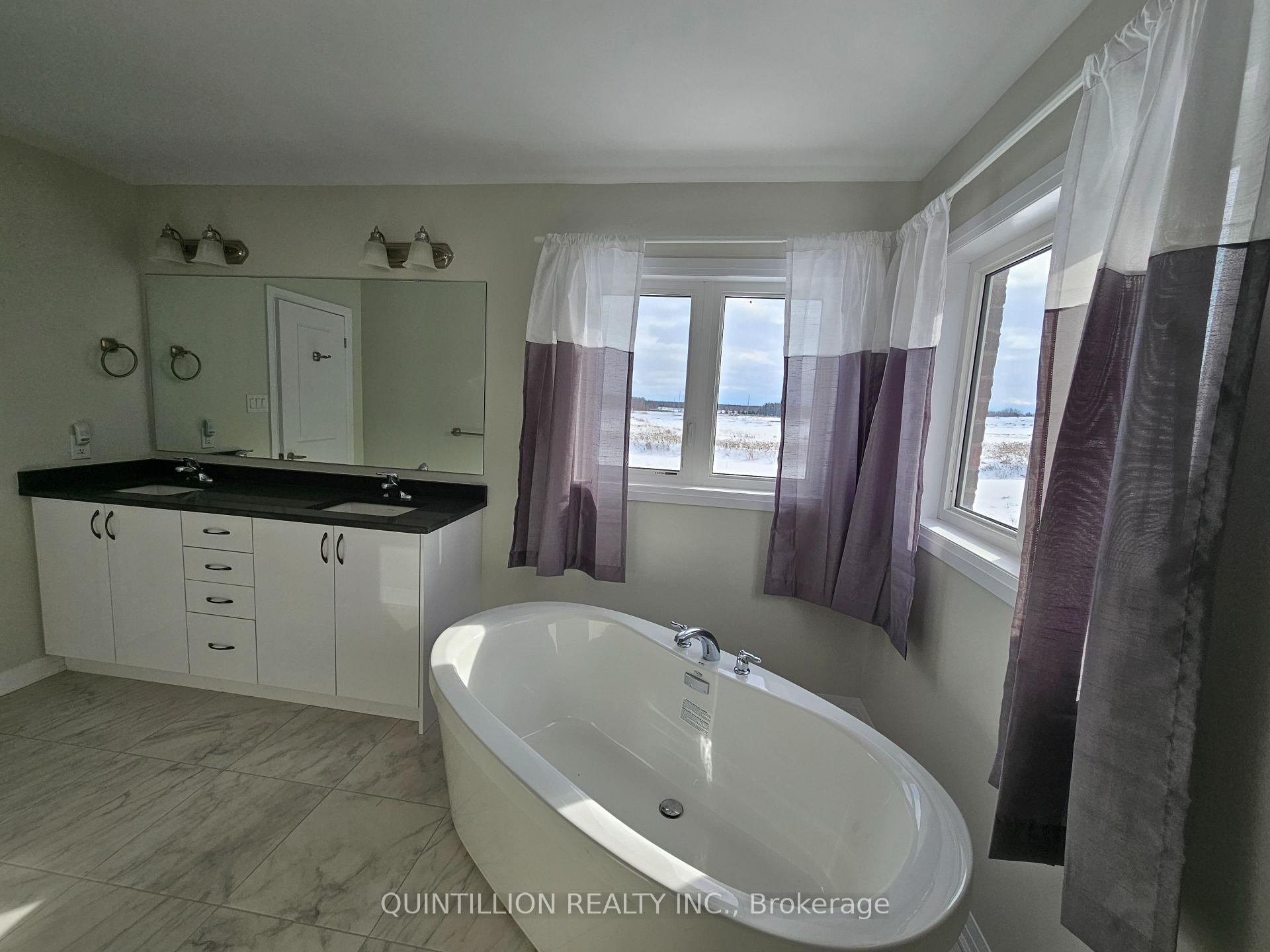 Photo 13 of 1289 Broderick Street, Innisfil, Rural Innisfil — HOMEH