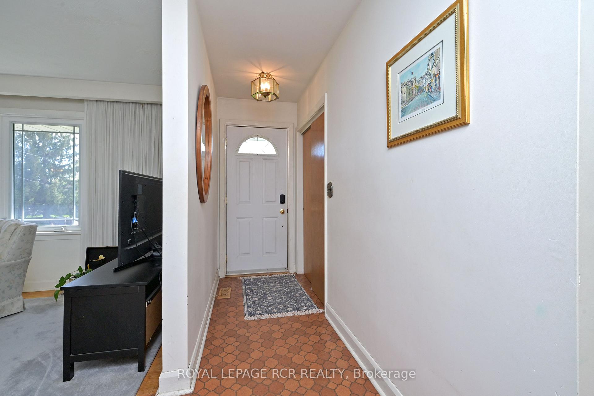 Photo 9 of 47 Elizabeth Drive, King, Nobleton — HOMEH