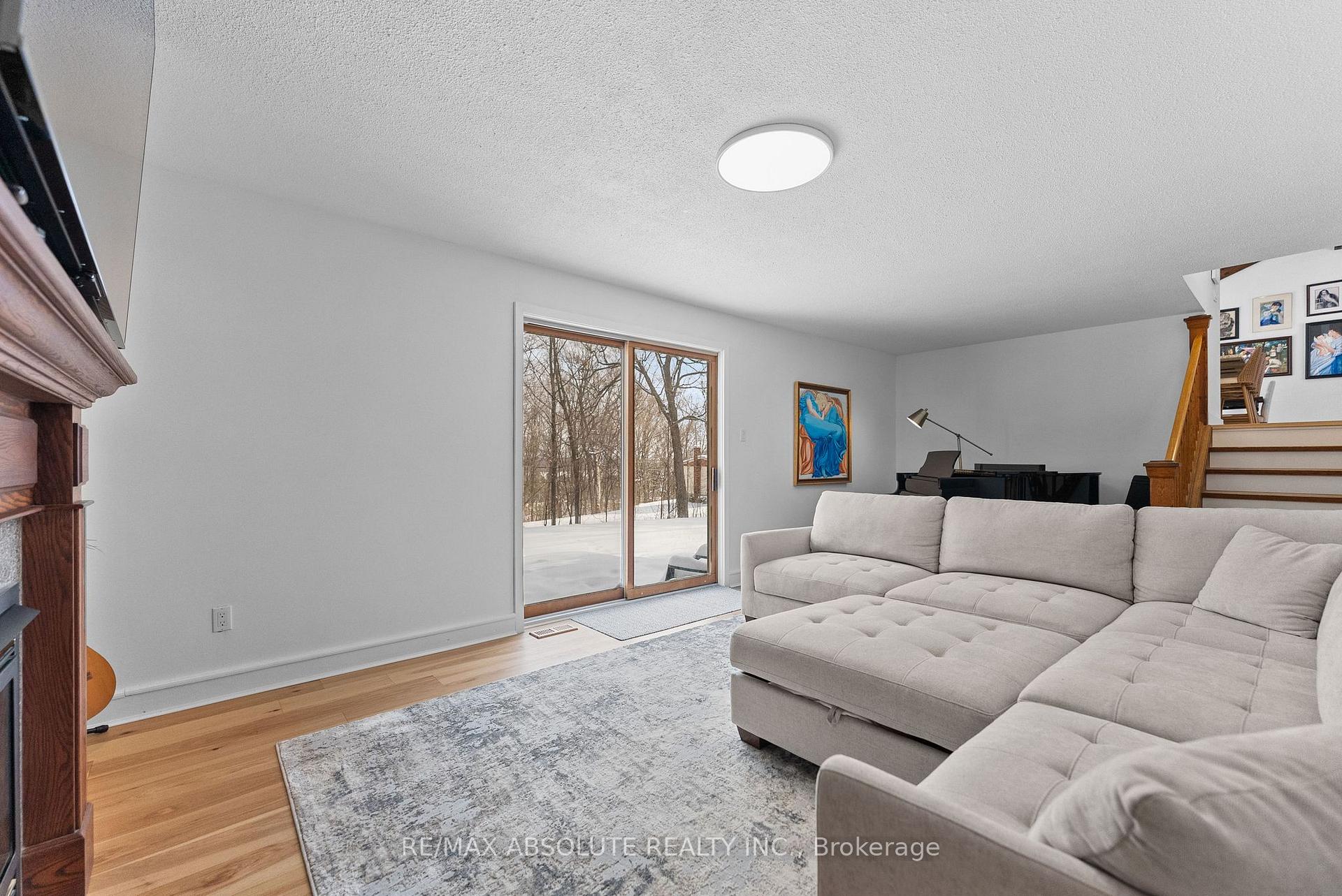 Photo 21 of 4 Rockwood Drive, McNab/Braeside, Mcnab/Braeside Twps — HOMEH