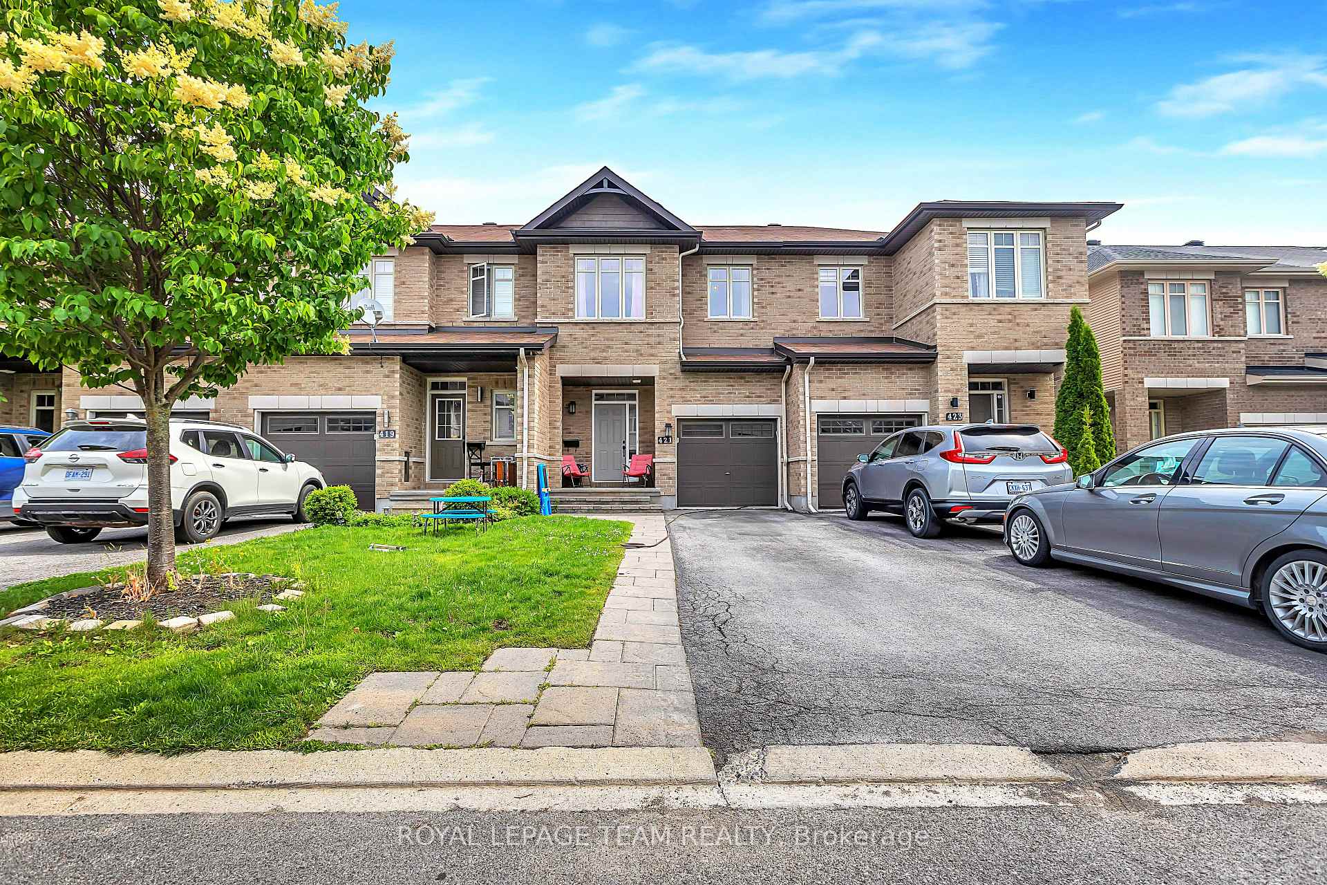 Photo 1 of 421 Arncliffe Avenue, Ottawa, Kanata - Morgan's Grant/South March — HOMEH
