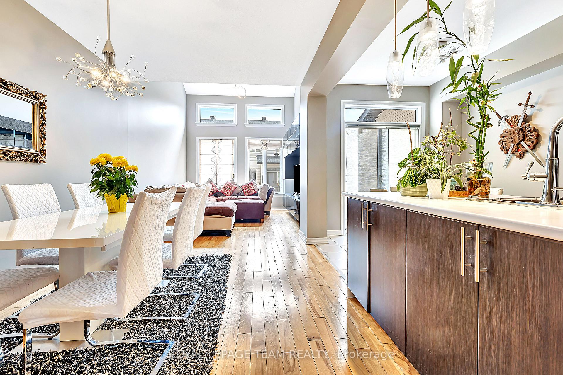 Photo 11 of 421 Arncliffe Avenue, Ottawa, Kanata - Morgan's Grant/South March — HOMEH
