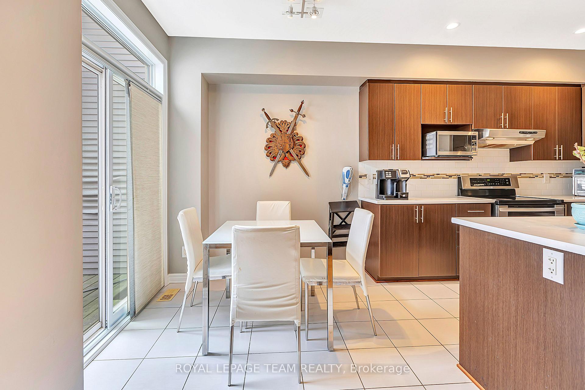 Photo 16 of 421 Arncliffe Avenue, Ottawa, Kanata - Morgan's Grant/South March — HOMEH