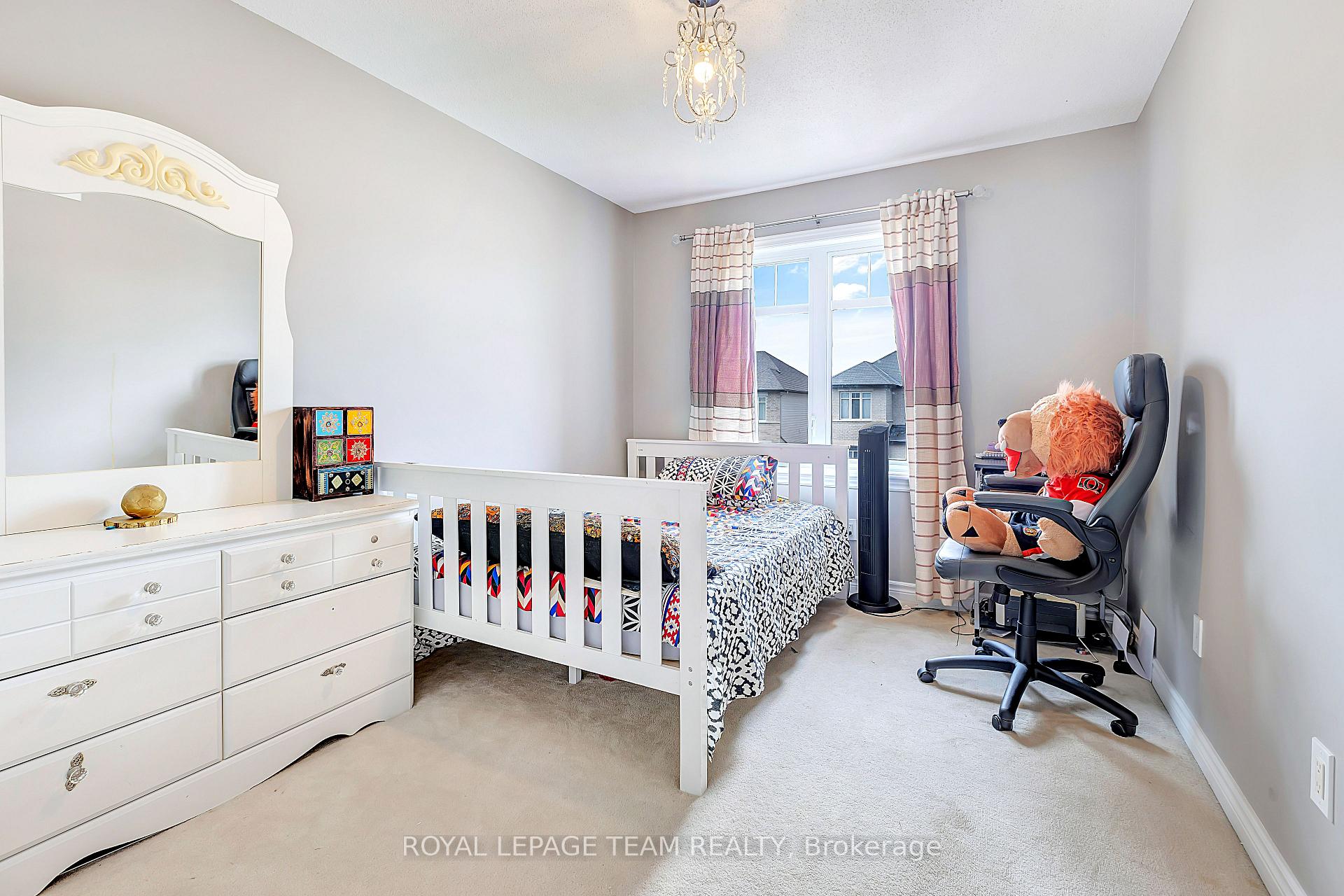 Photo 24 of 421 Arncliffe Avenue, Ottawa, Kanata - Morgan's Grant/South March — HOMEH