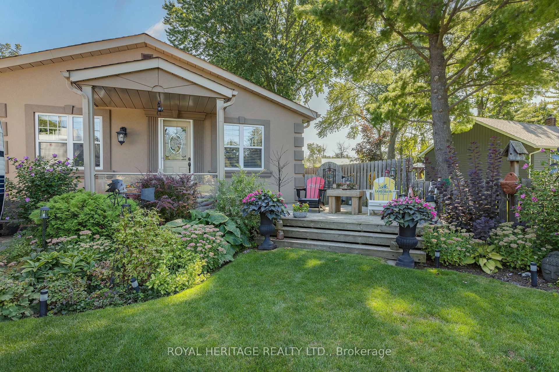 Photo 2 of 1275 Killarney Beach Road, Innisfil, Lefroy — HOMEH