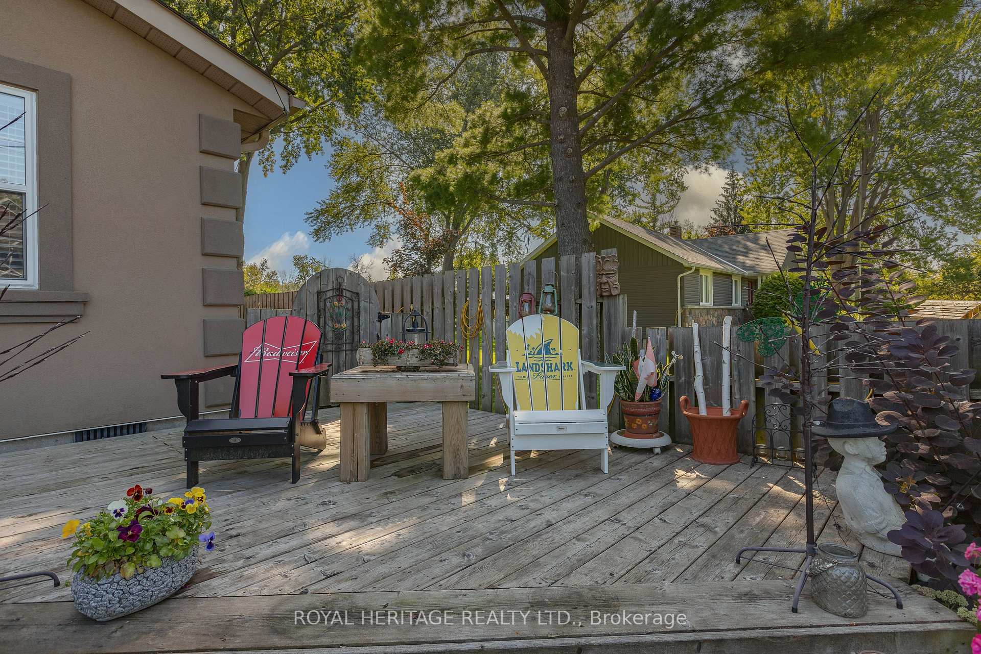 Photo 3 of 1275 Killarney Beach Road, Innisfil, Lefroy — HOMEH
