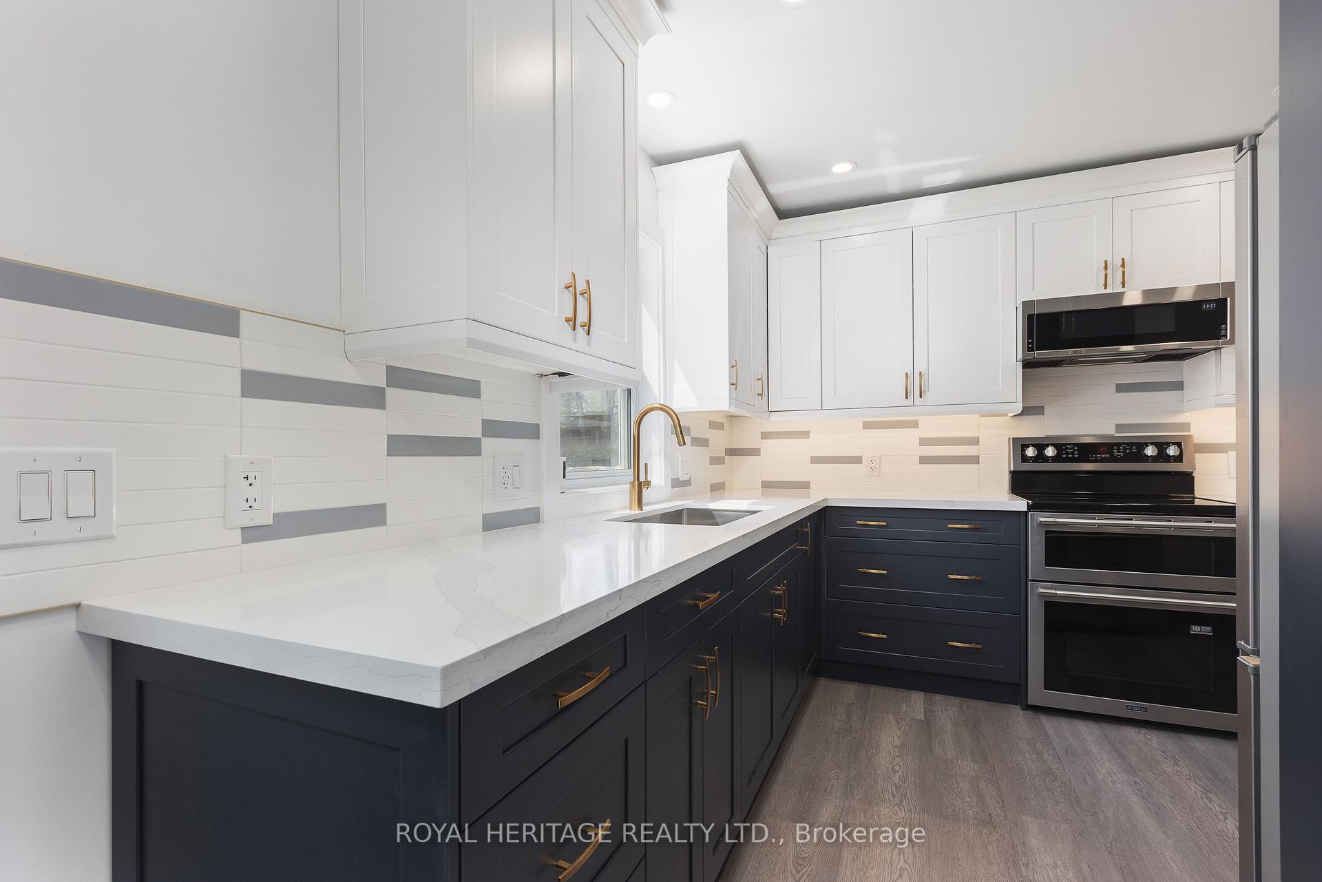 Photo 13 of 1275 Killarney Beach Road, Innisfil, Lefroy — HOMEH