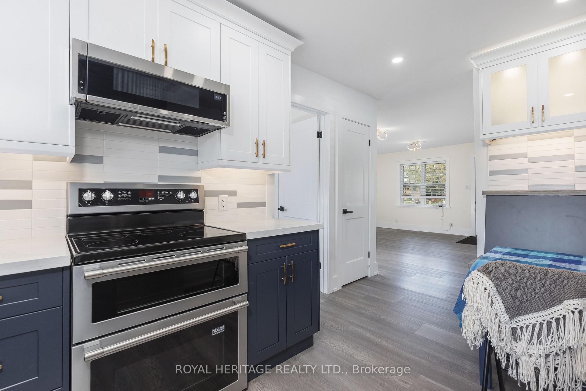 Photo 14 of 1275 Killarney Beach Road, Innisfil, Lefroy — HOMEH