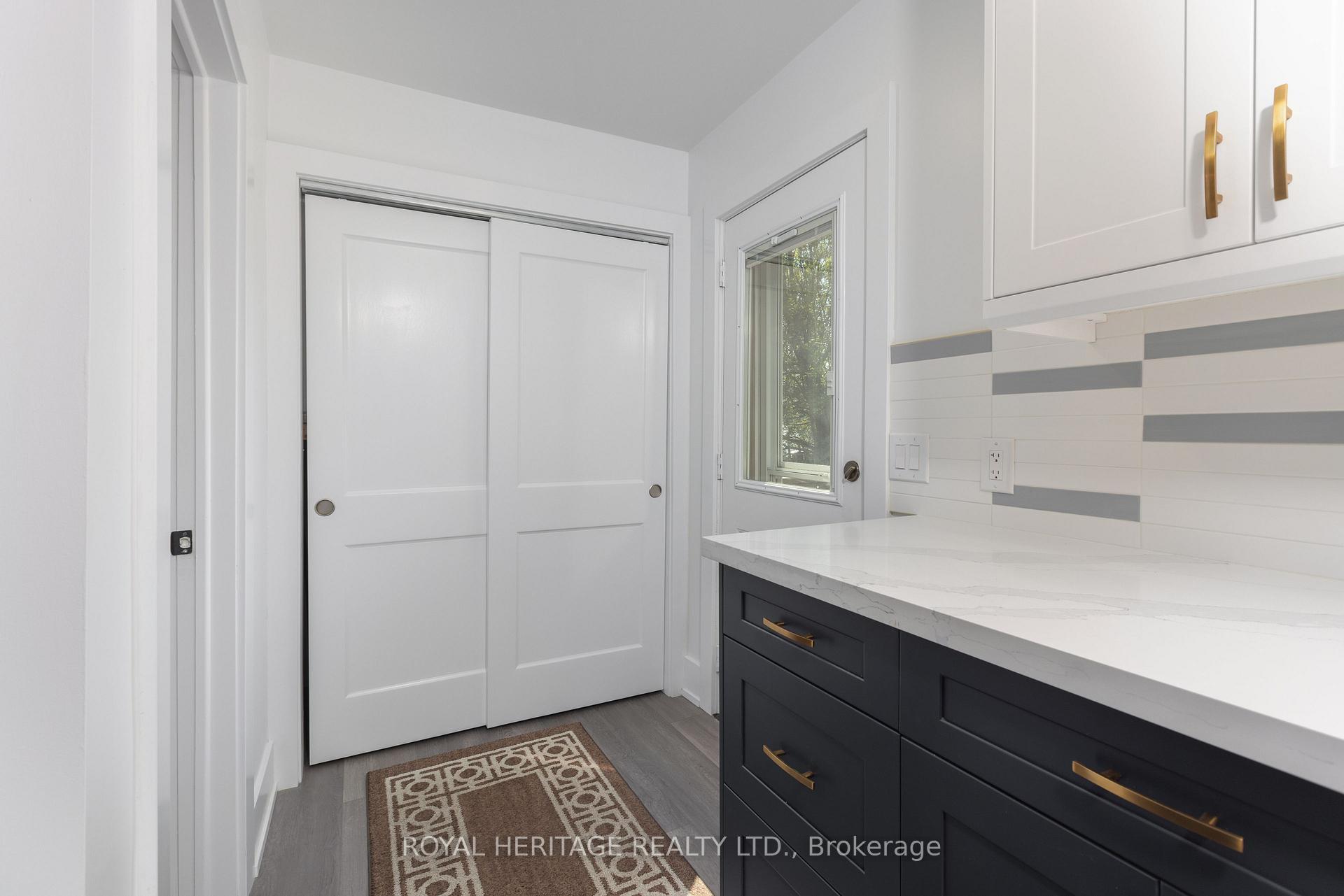 Photo 15 of 1275 Killarney Beach Road, Innisfil, Lefroy — HOMEH