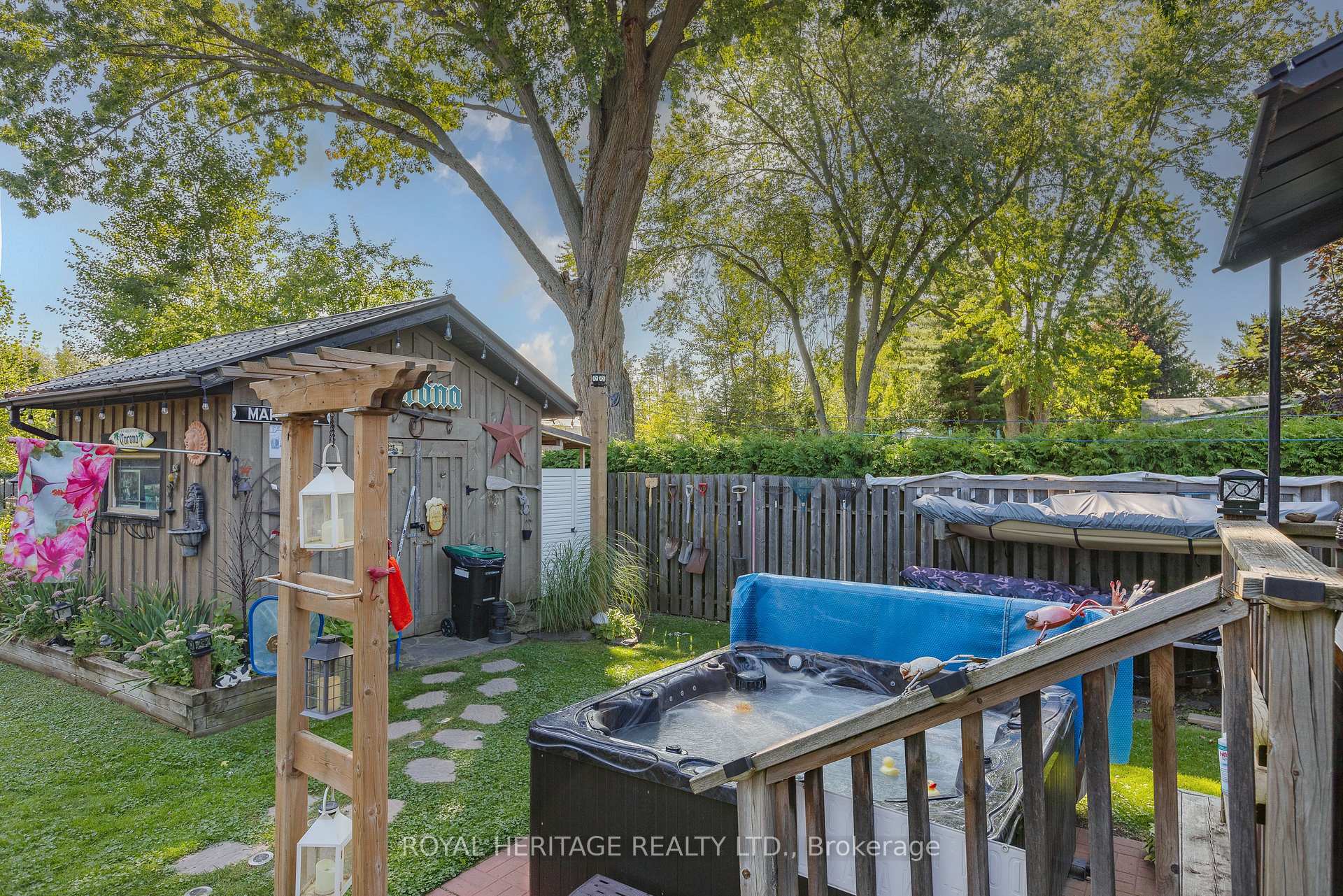 Photo 20 of 1275 Killarney Beach Road, Innisfil, Lefroy — HOMEH