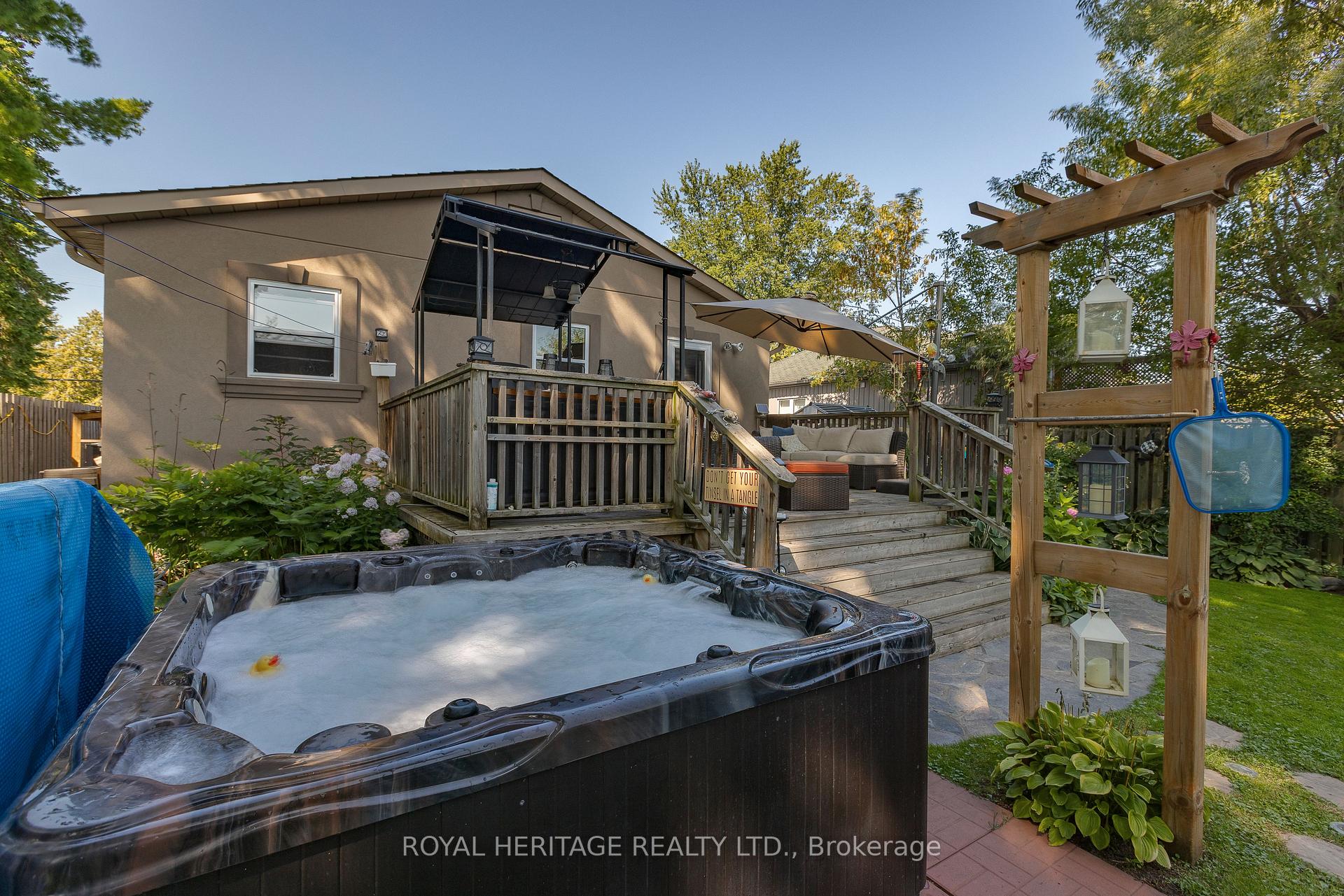 Photo 22 of 1275 Killarney Beach Road, Innisfil, Lefroy — HOMEH