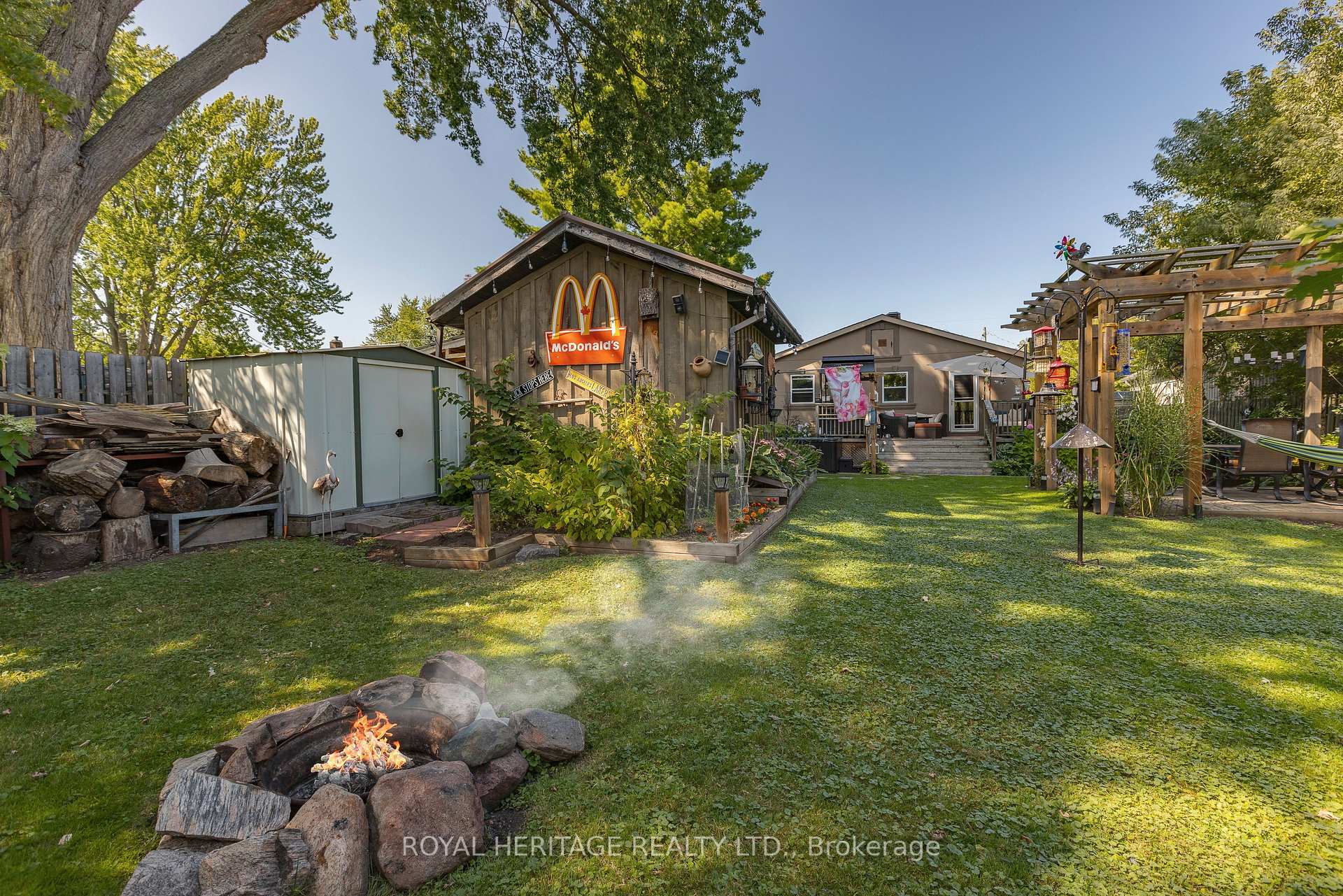 Photo 33 of 1275 Killarney Beach Road, Innisfil, Lefroy — HOMEH