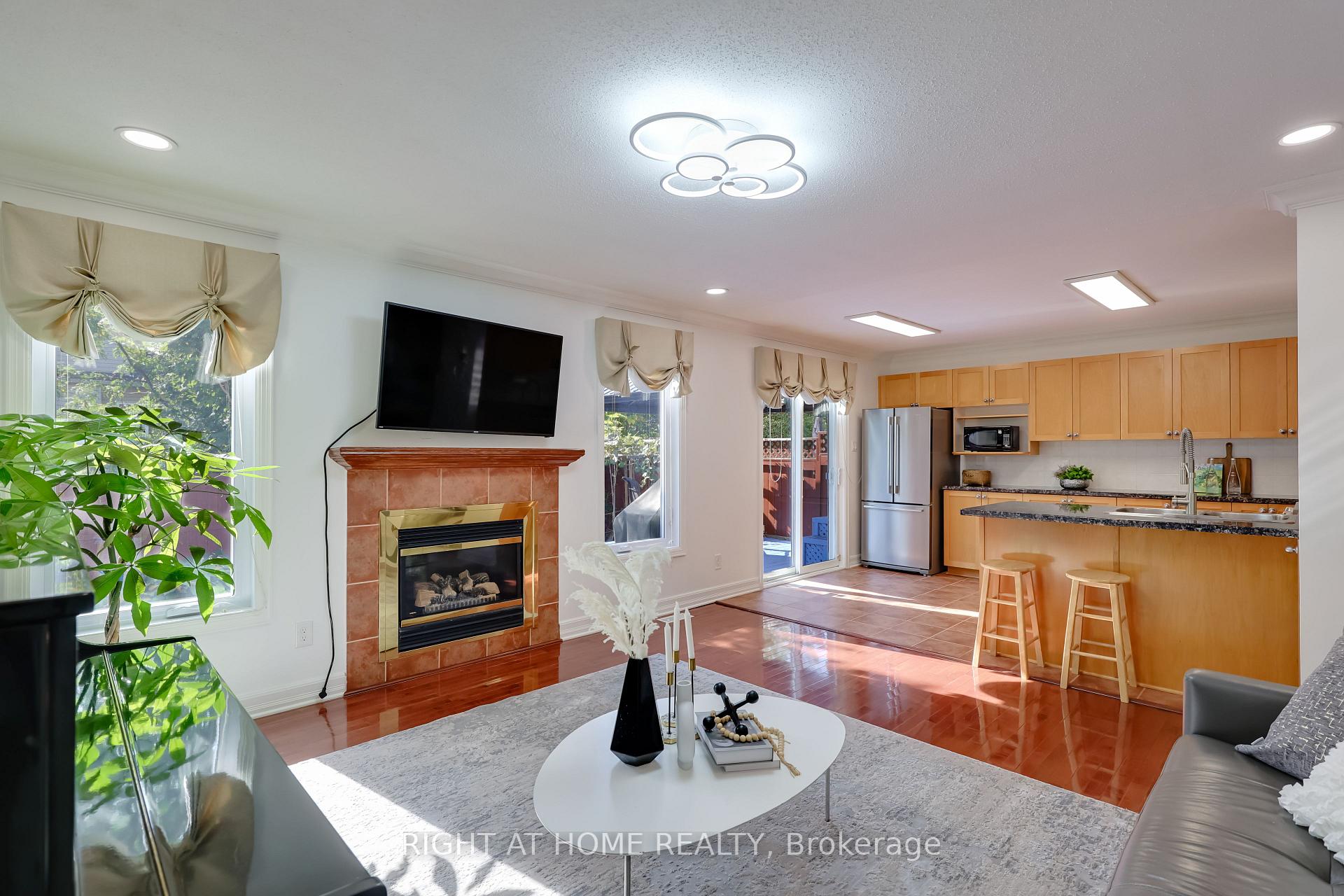 Photo 16 of 60 Mersey Drive, Ottawa, Kanata - Morgan's Grant/South March — HOMEH