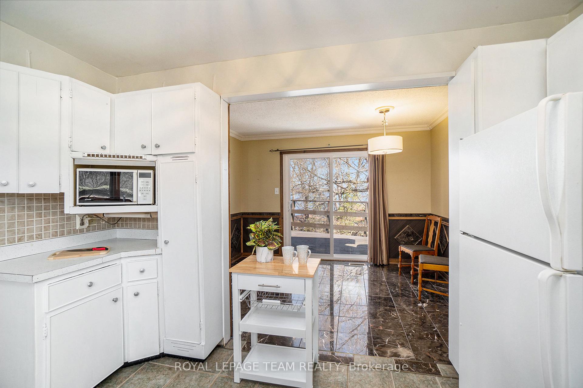 Photo 8 of 84 Dewar Avenue, McNab/Braeside, Mcnab/Braeside Twps — HOMEH