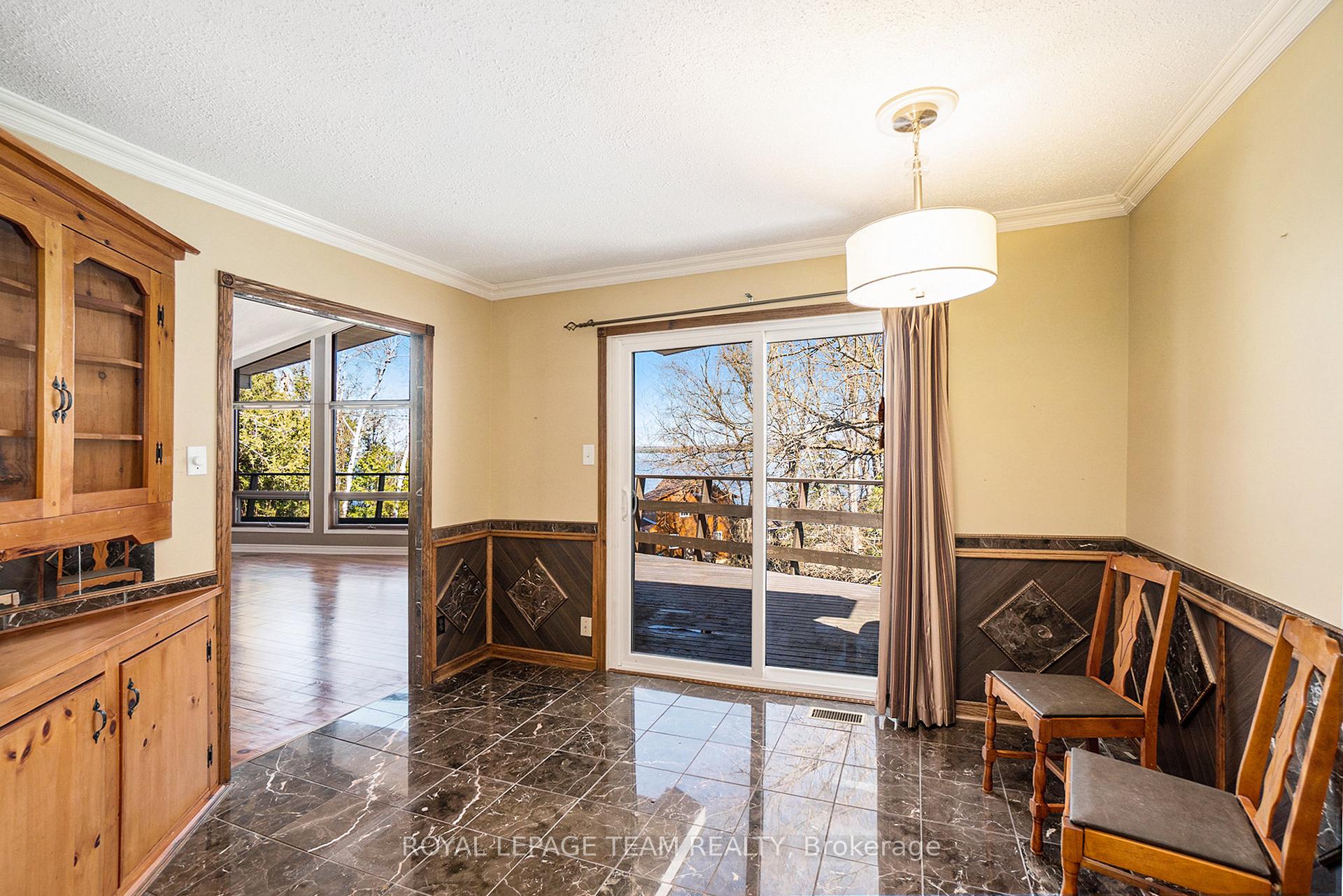 Photo 10 of 84 Dewar Avenue, McNab/Braeside, Mcnab/Braeside Twps — HOMEH