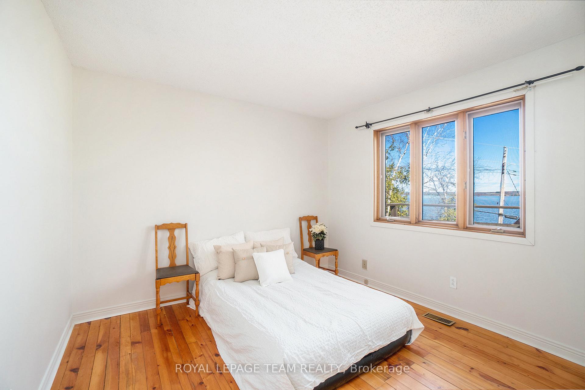 Photo 12 of 84 Dewar Avenue, McNab/Braeside, Mcnab/Braeside Twps — HOMEH