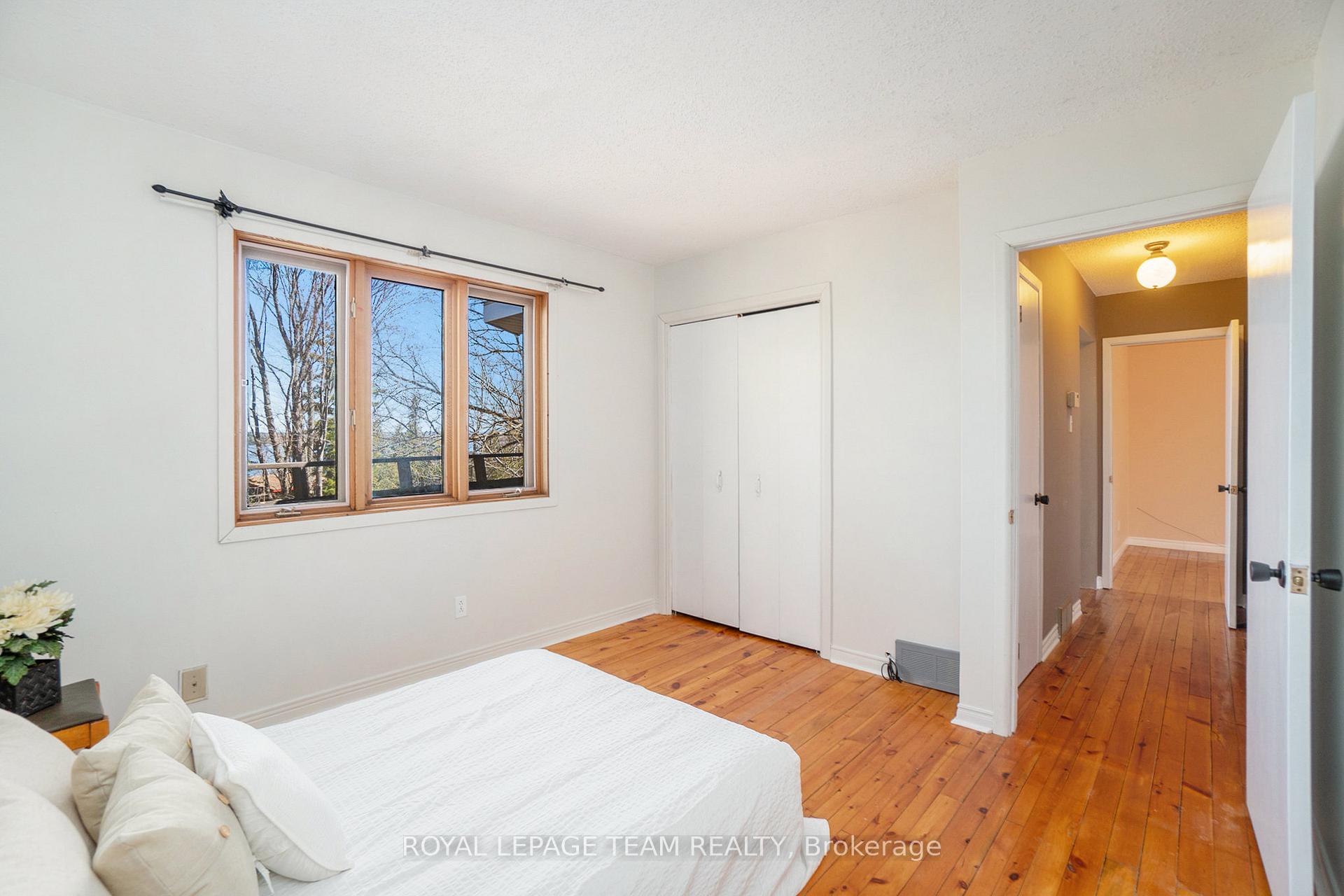 Photo 13 of 84 Dewar Avenue, McNab/Braeside, Mcnab/Braeside Twps — HOMEH