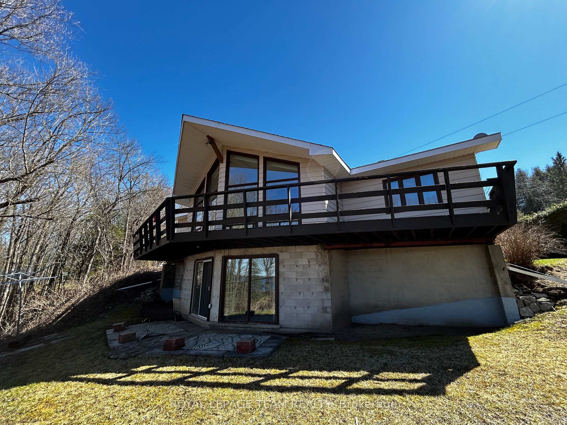 Photo 22 of 84 Dewar Avenue, McNab/Braeside, Mcnab/Braeside Twps — HOMEH
