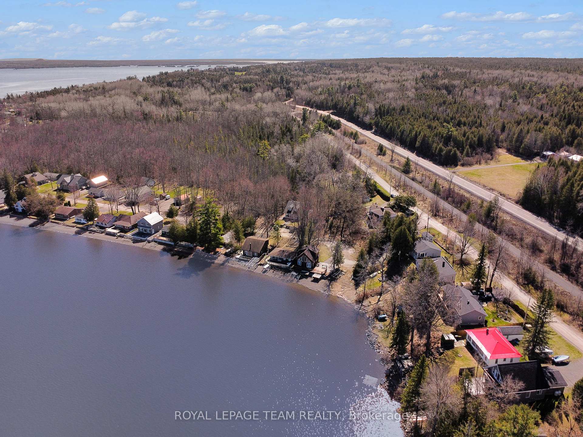 Photo 27 of 84 Dewar Avenue, McNab/Braeside, Mcnab/Braeside Twps — HOMEH