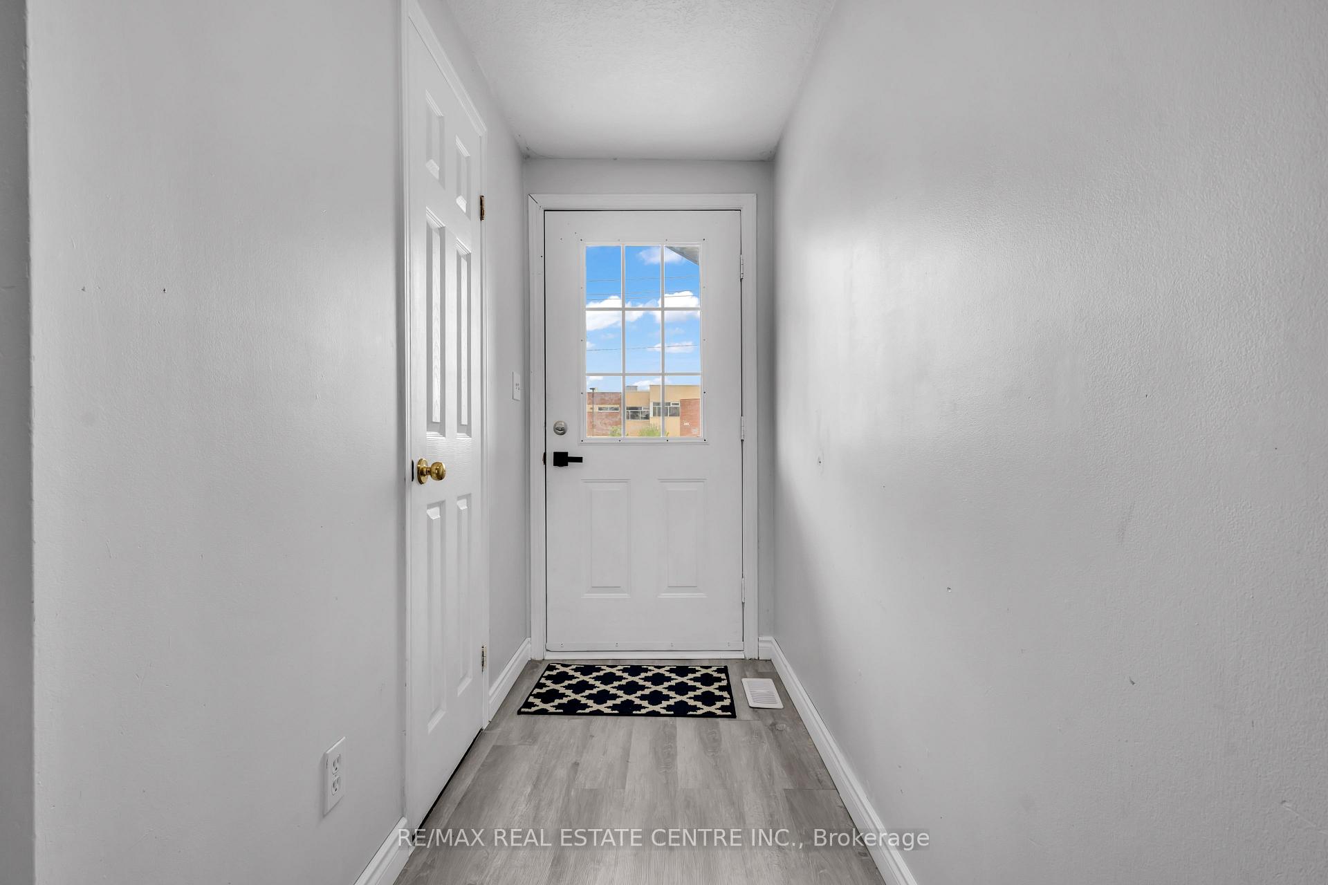 Photo 3 of 244 Activa Avenue, Kitchener — HOMEH