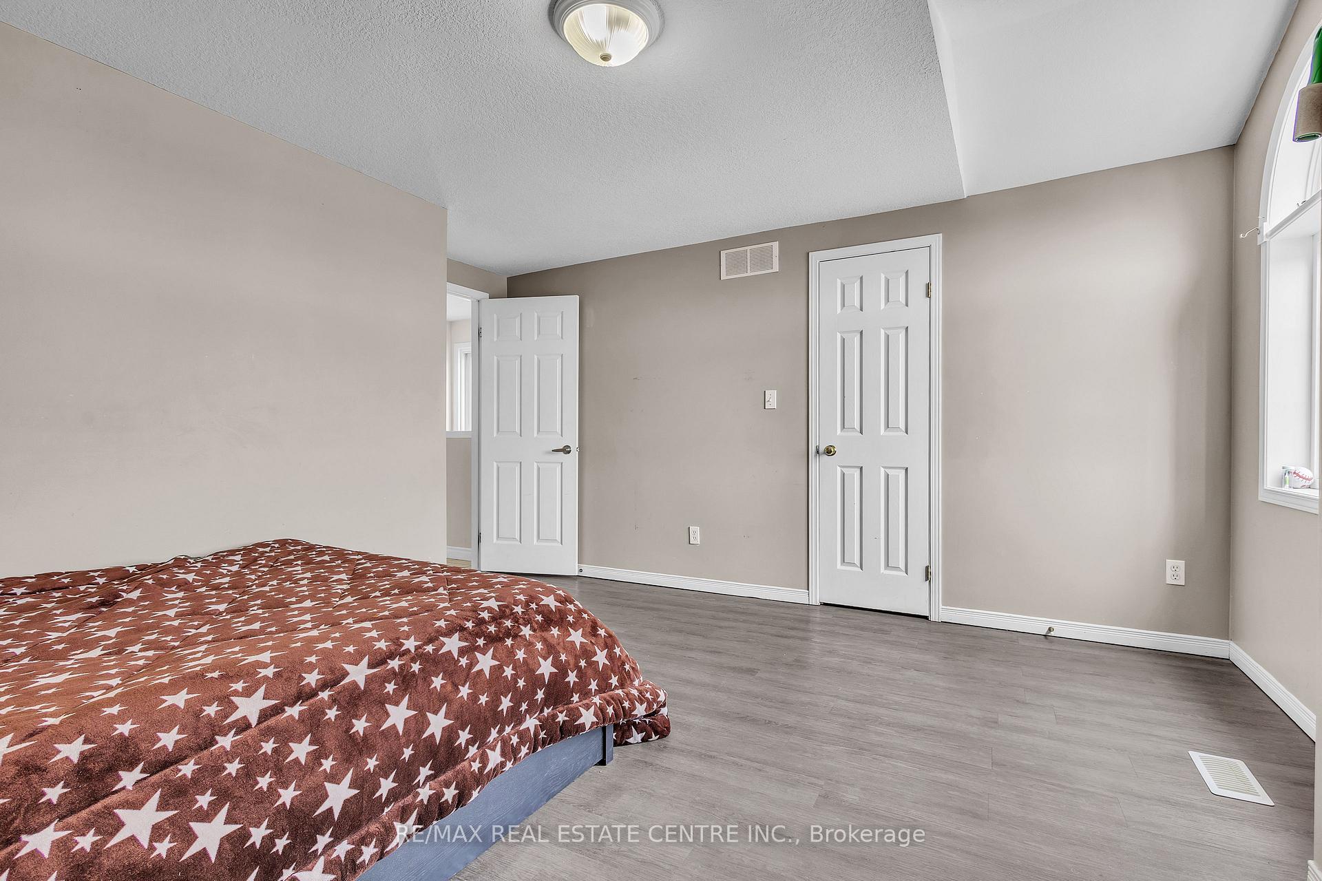 Photo 22 of 244 Activa Avenue, Kitchener — HOMEH