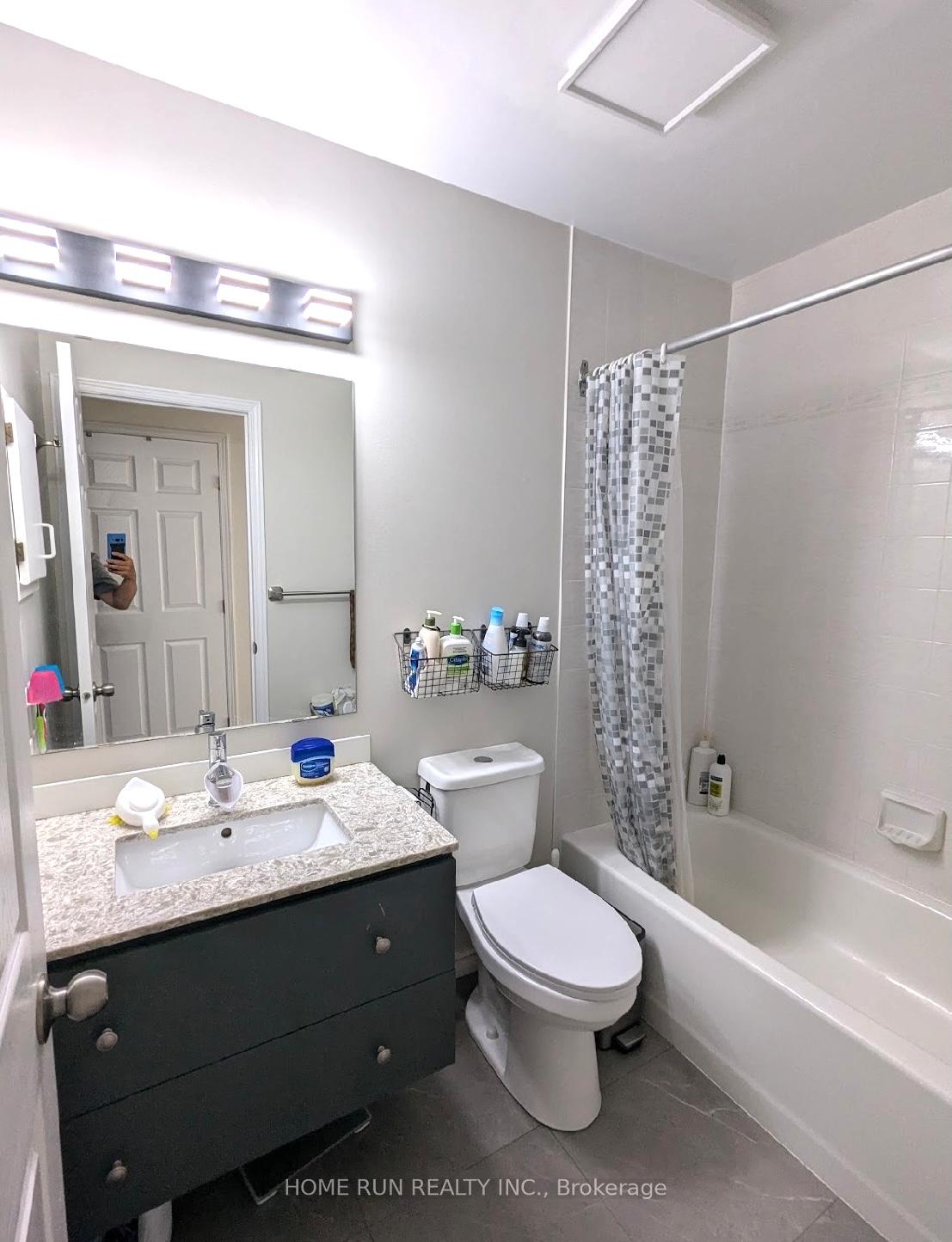 Photo 9 of 27 Windcrest Court, Ottawa, Kanata - Kanata Lakes/Heritage Hills — HOMEH