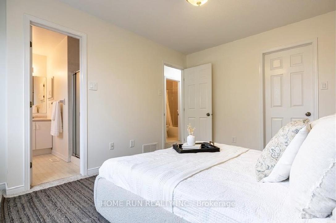 Photo 11 of 27 Windcrest Court, Ottawa, Kanata - Kanata Lakes/Heritage Hills — HOMEH