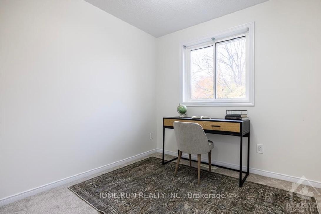 Photo 12 of 27 Windcrest Court, Ottawa, Kanata - Kanata Lakes/Heritage Hills — HOMEH