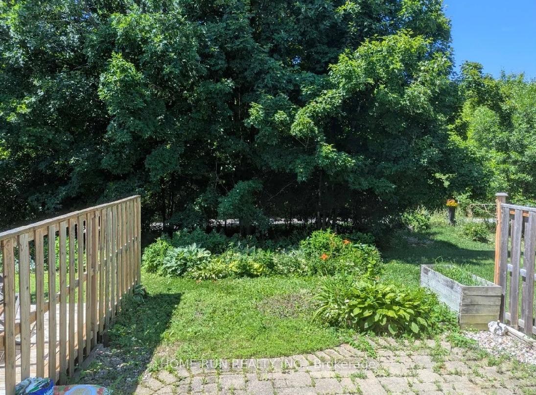 Photo 16 of 27 Windcrest Court, Ottawa, Kanata - Kanata Lakes/Heritage Hills — HOMEH