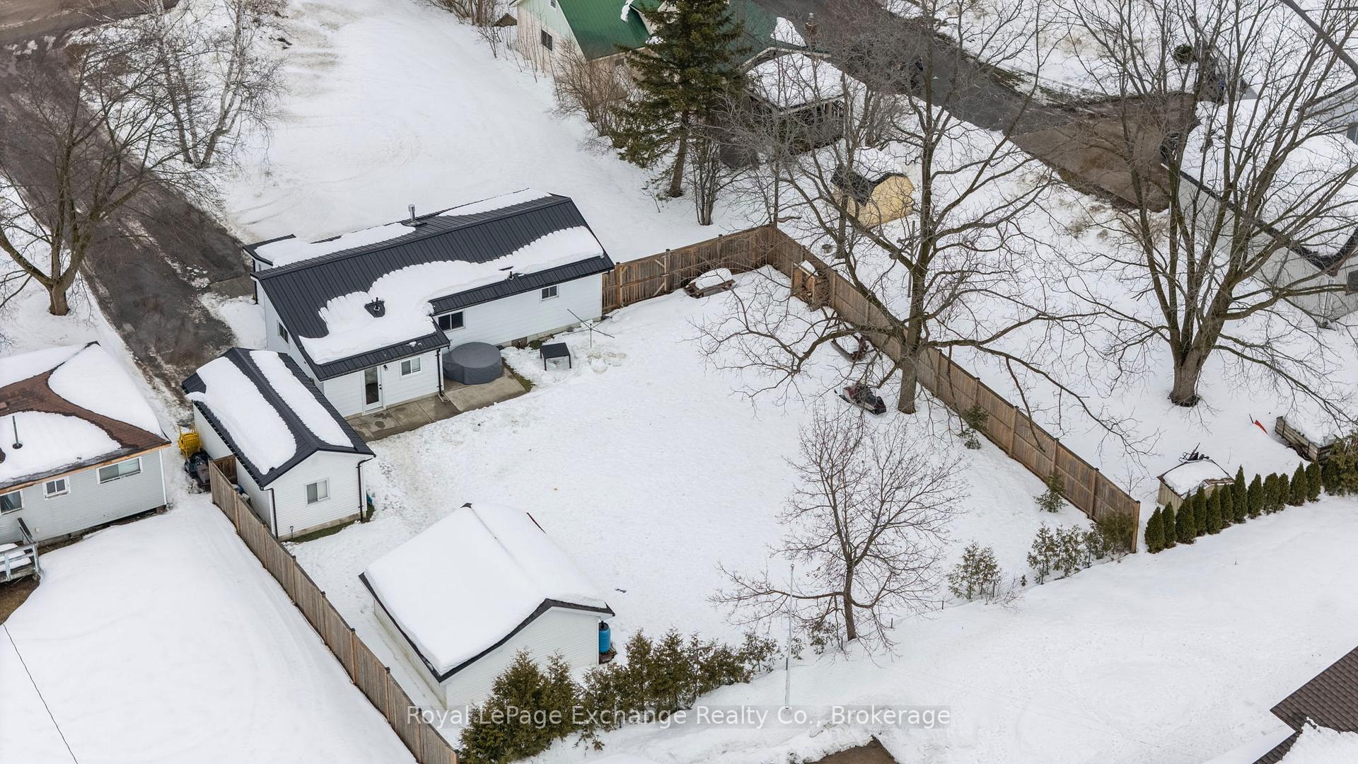 Photo 4 of 14 Webster Street, Kincardine — HOMEH
