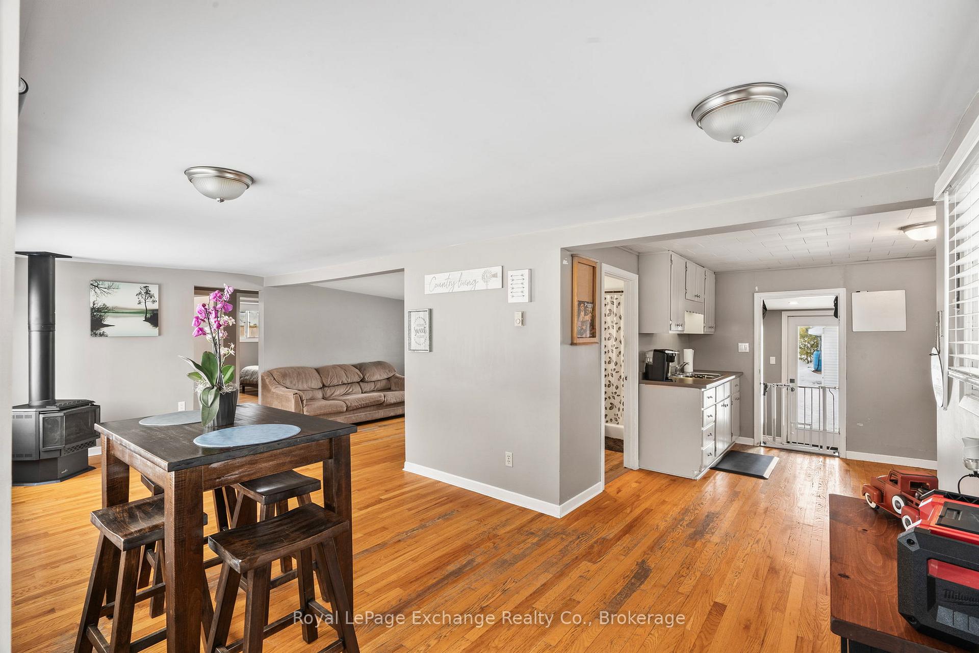 Photo 8 of 14 Webster Street, Kincardine — HOMEH