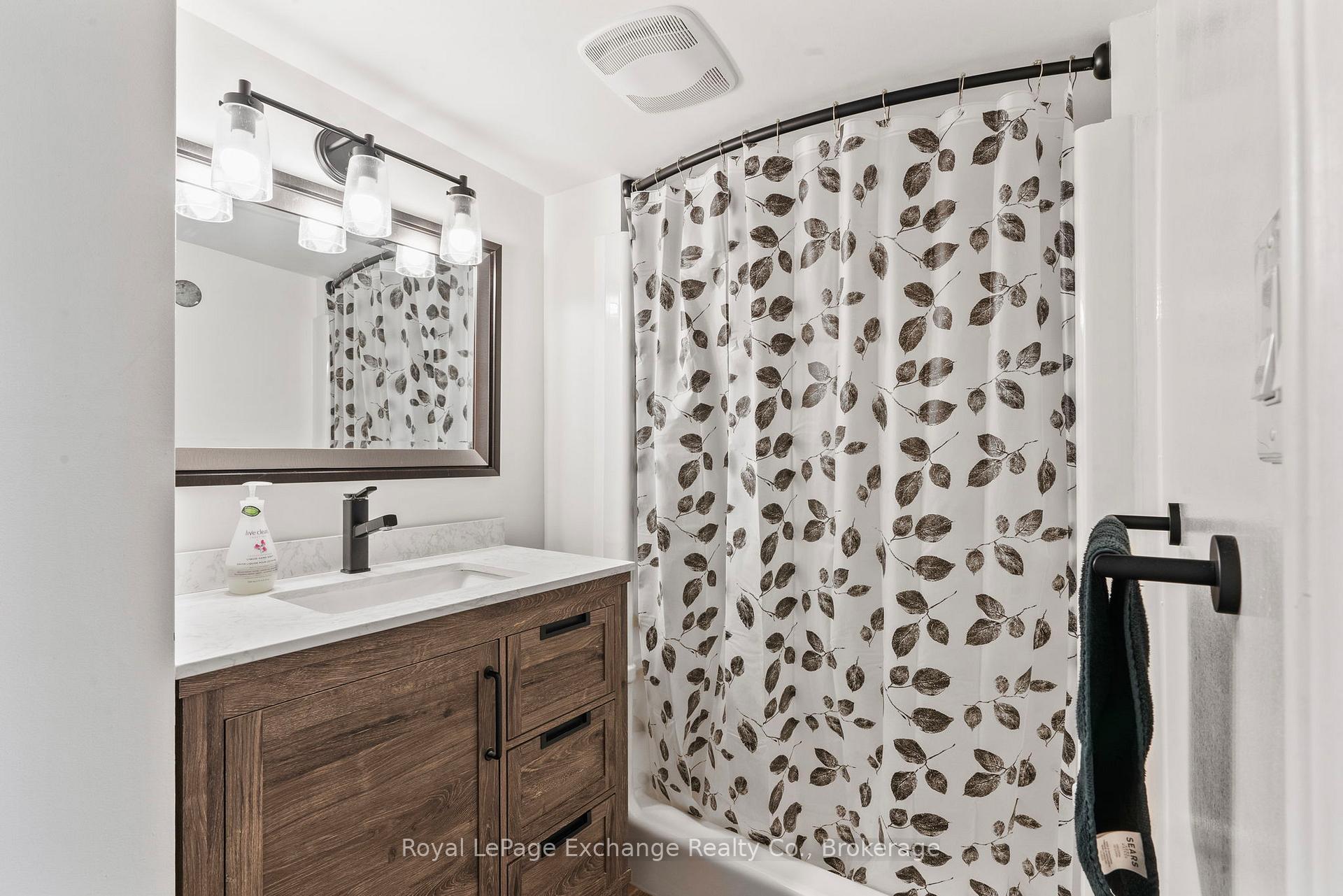 Photo 16 of 14 Webster Street, Kincardine — HOMEH