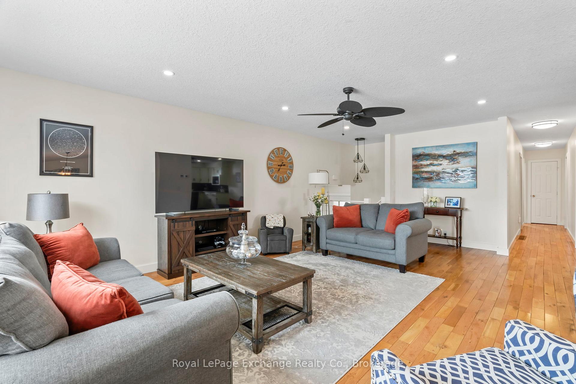 Photo 12 of 4 Manor Wood Crescent, Kincardine — HOMEH