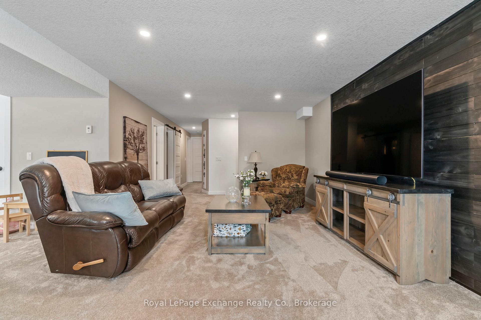 Photo 28 of 4 Manor Wood Crescent, Kincardine — HOMEH