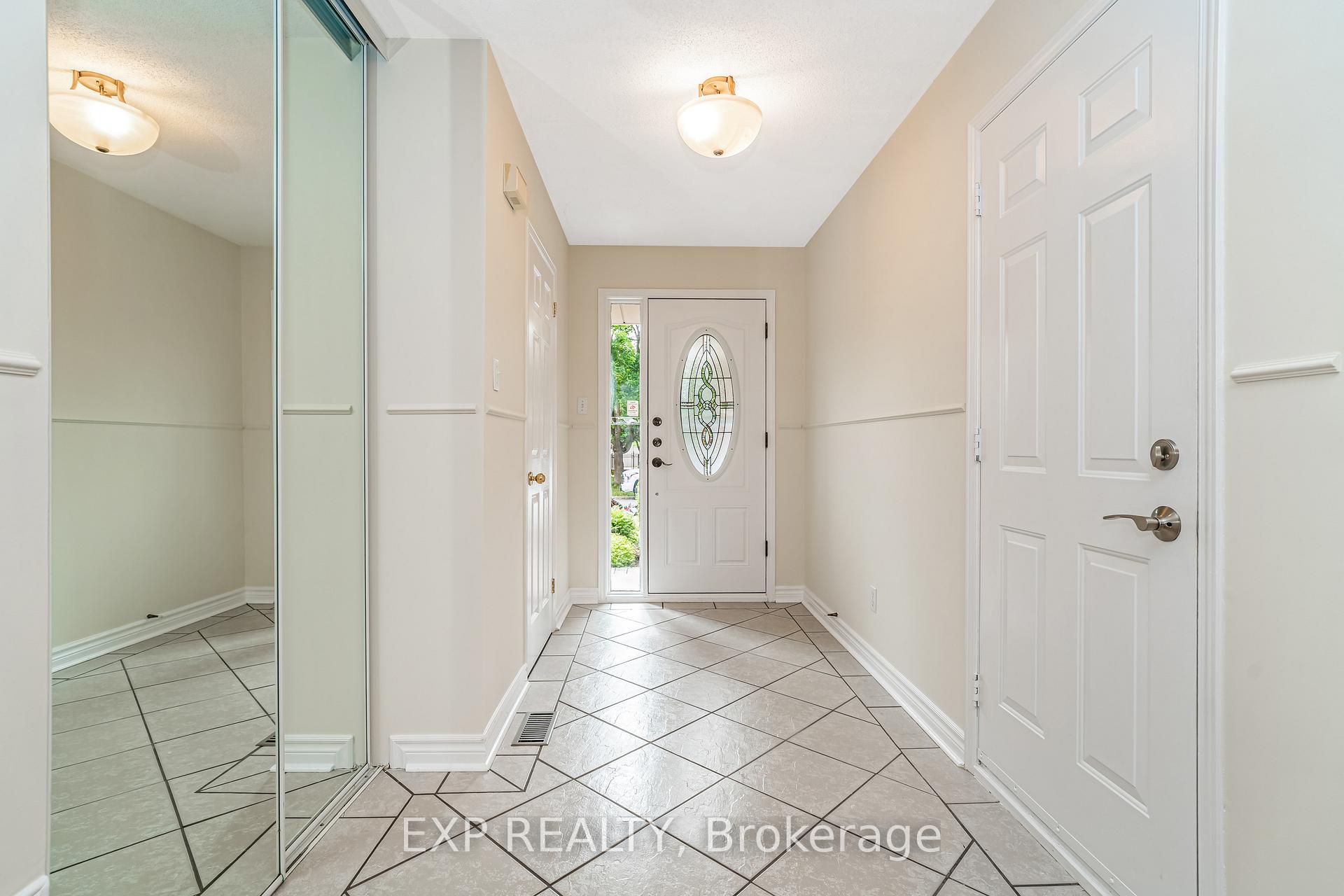Photo 2 of 18 Furlong Crescent, Ottawa, Kanata - Bridlewood — HOMEH