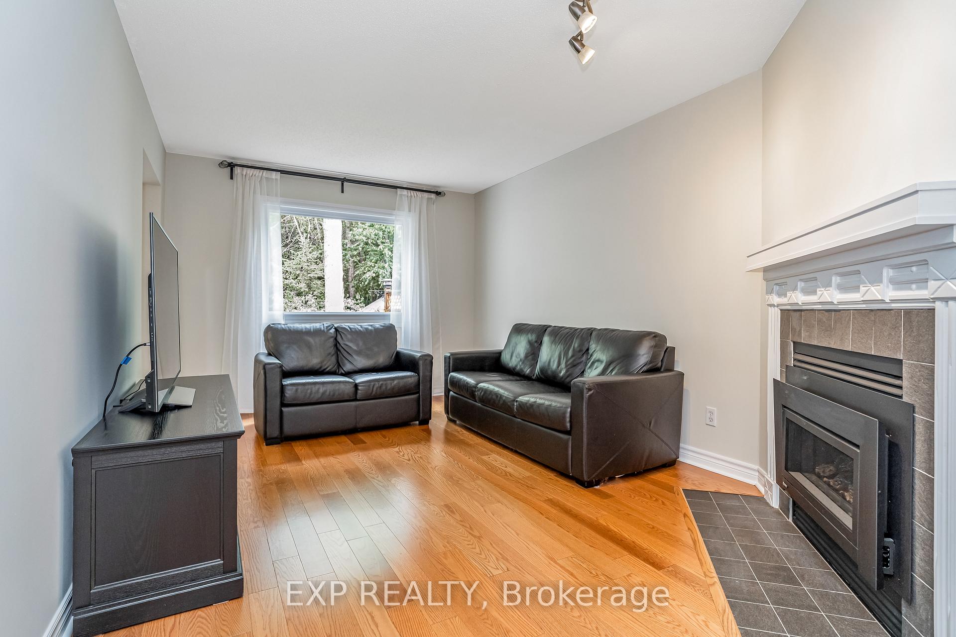 Photo 15 of 18 Furlong Crescent, Ottawa, Kanata - Bridlewood — HOMEH