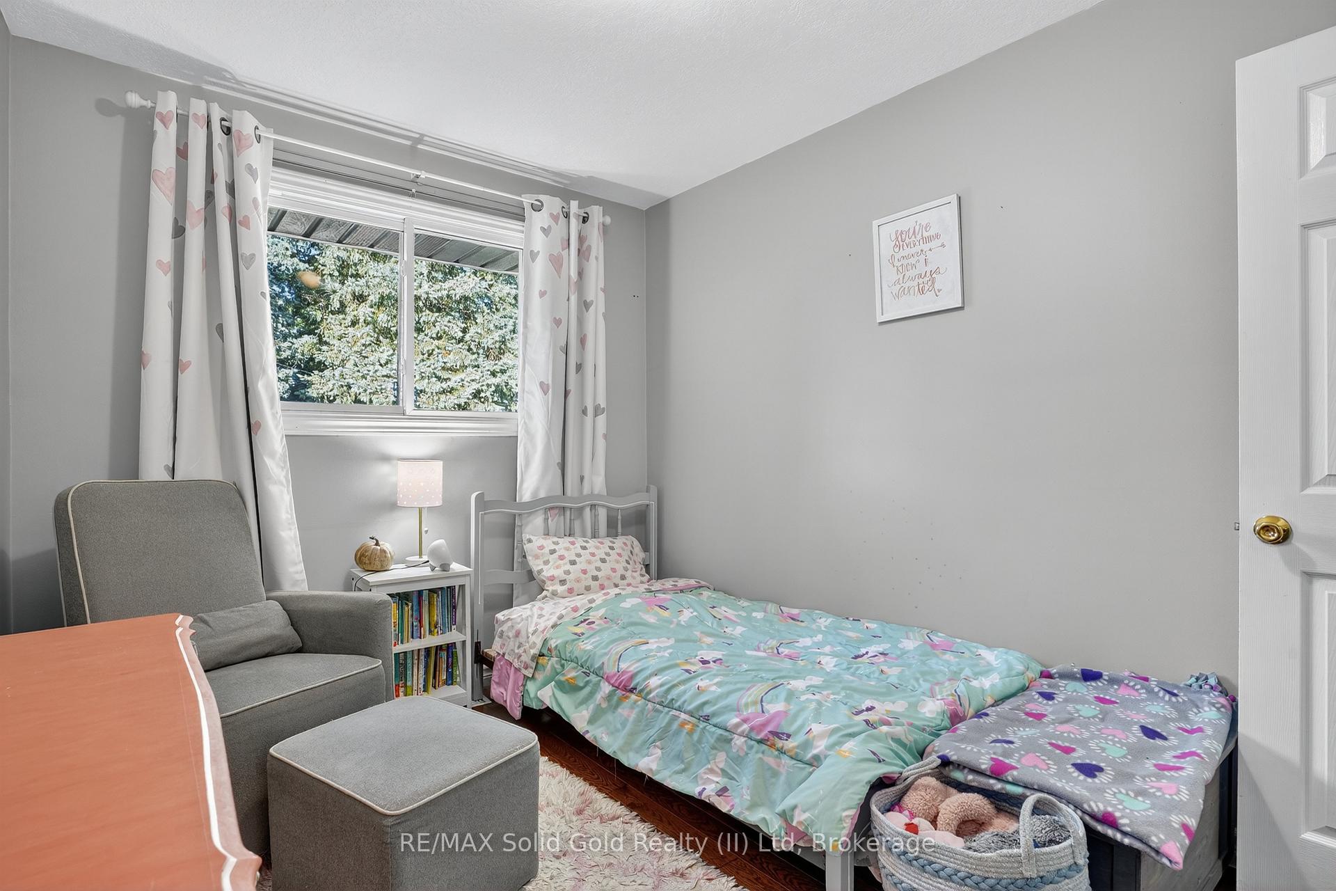 Photo 20 of 14 Carnaby Crescent, Kitchener, Idlewood — HOMEH