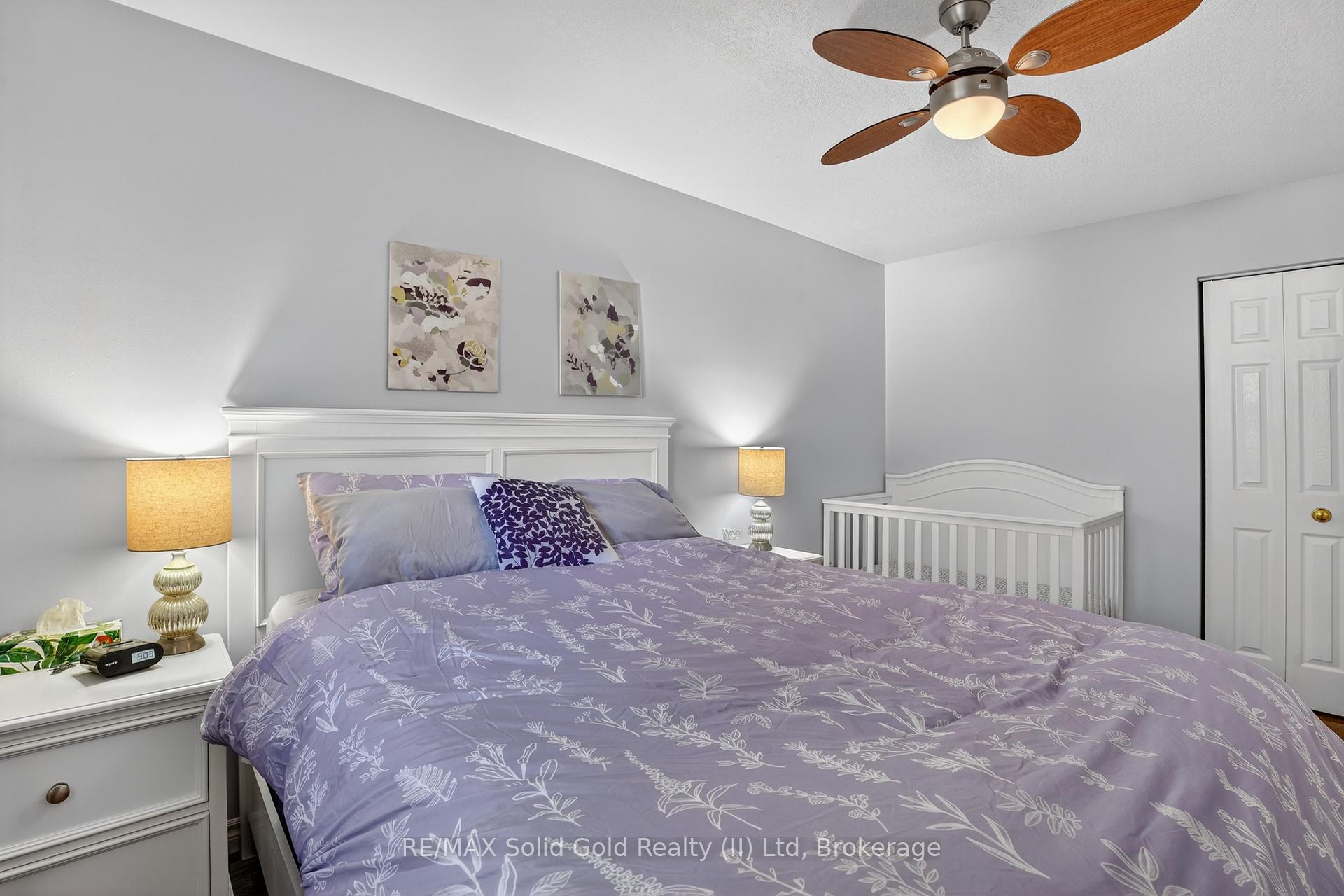 Photo 24 of 14 Carnaby Crescent, Kitchener, Idlewood — HOMEH