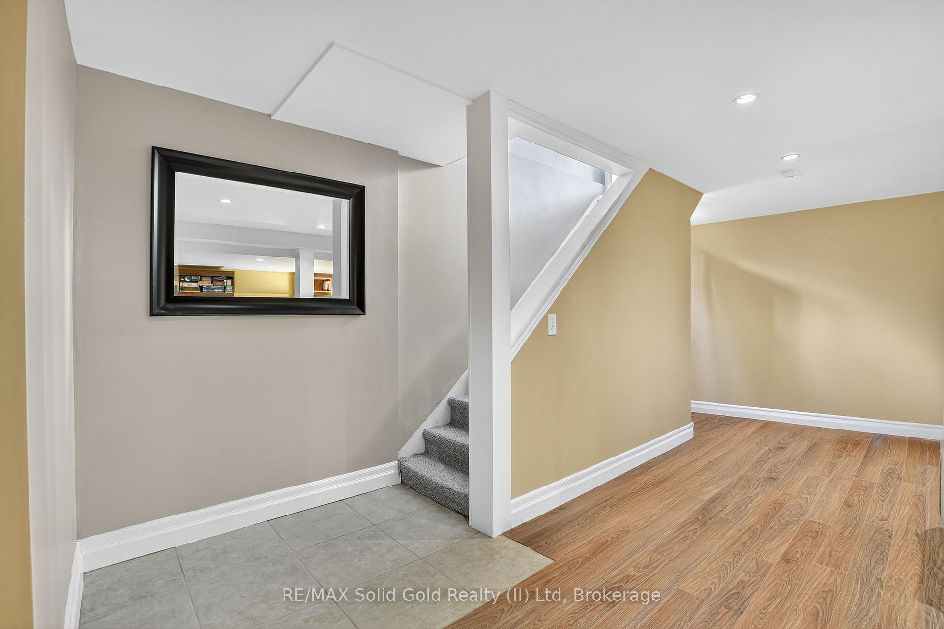 Photo 26 of 14 Carnaby Crescent, Kitchener, Idlewood — HOMEH