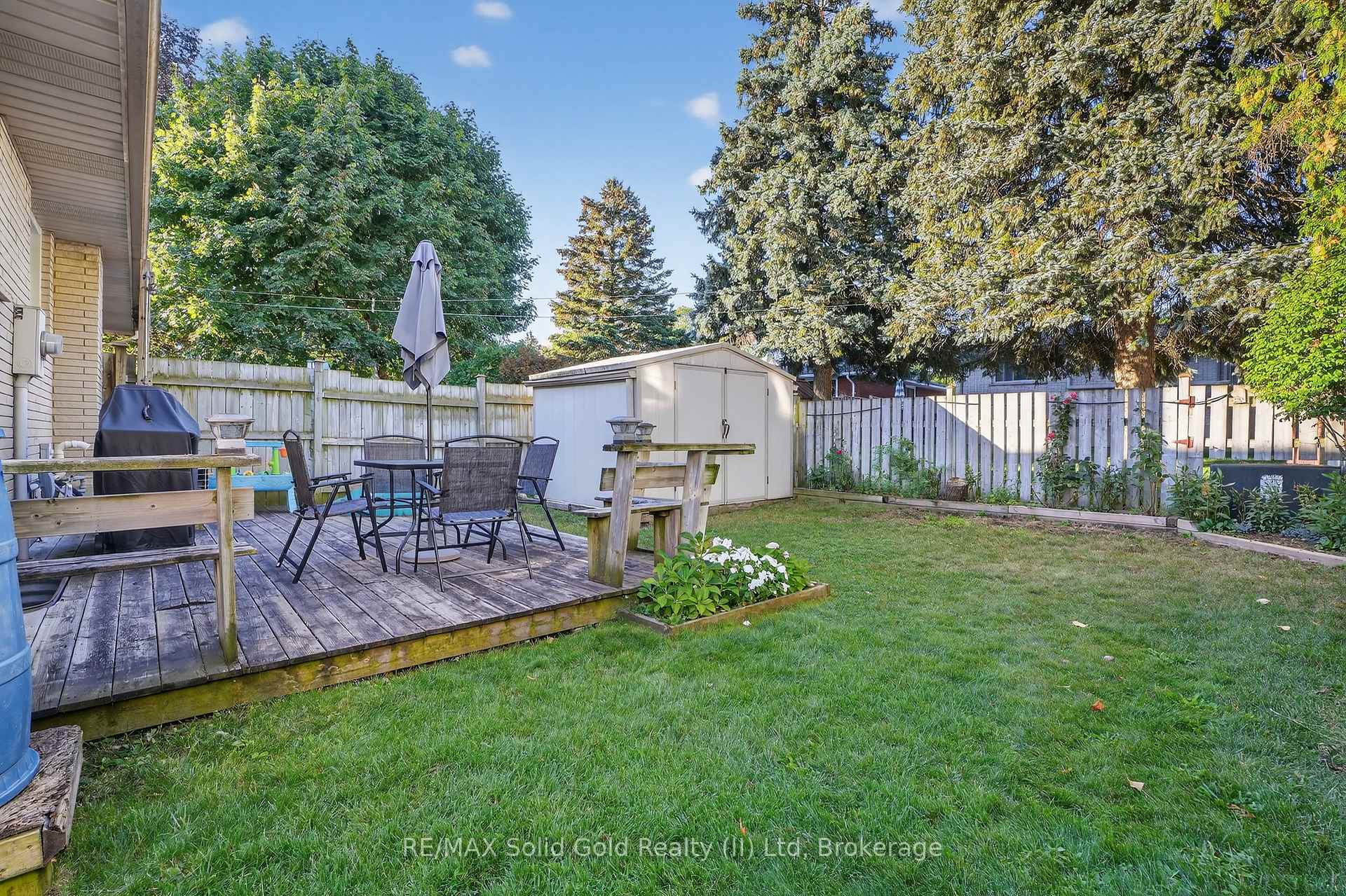 Photo 38 of 14 Carnaby Crescent, Kitchener, Idlewood — HOMEH