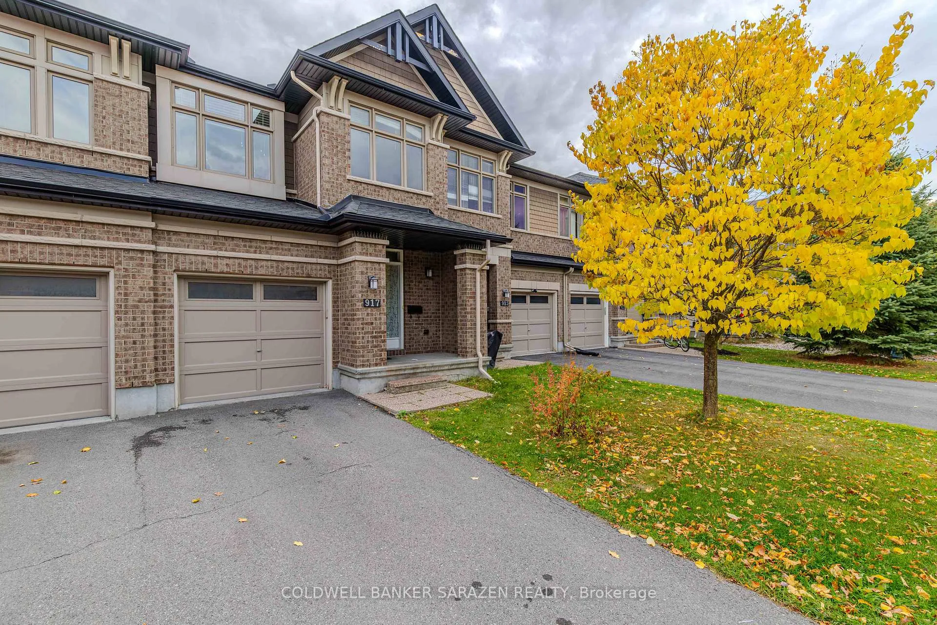 Photo 2 of 917 Fletcher Circle, Ottawa, Kanata - Kanata Lakes/Heritage Hills — HOMEH