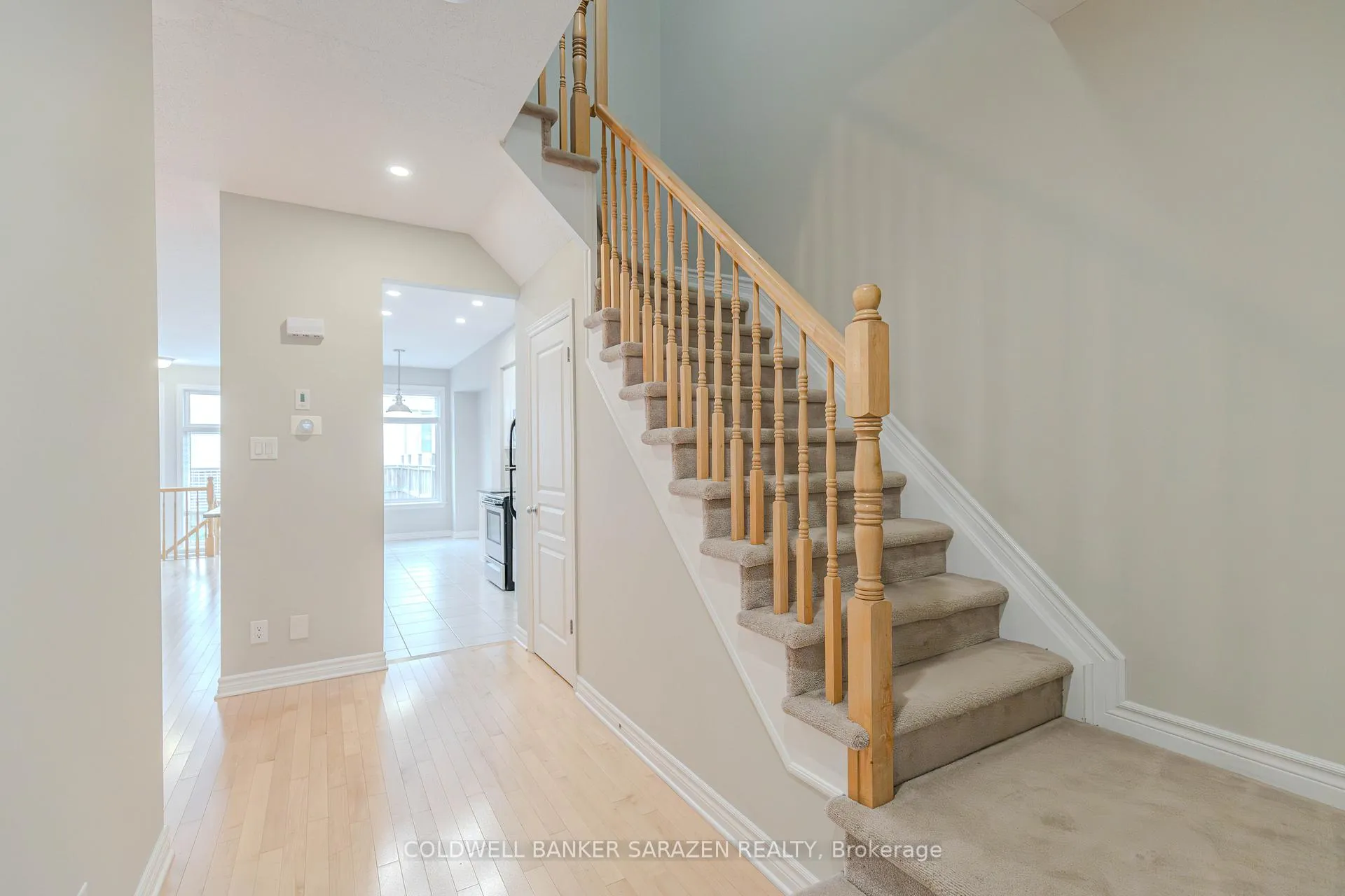 Photo 7 of 917 Fletcher Circle, Ottawa, Kanata - Kanata Lakes/Heritage Hills — HOMEH