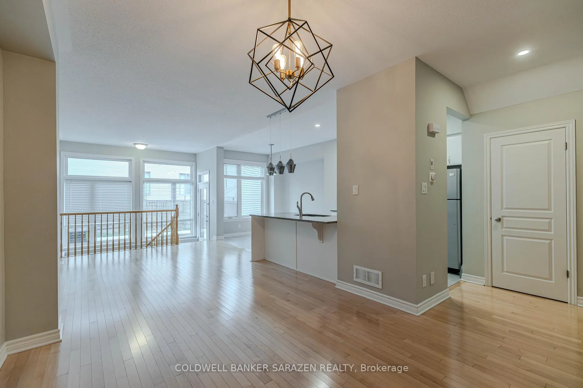 Photo 12 of 917 Fletcher Circle, Ottawa, Kanata - Kanata Lakes/Heritage Hills — HOMEH