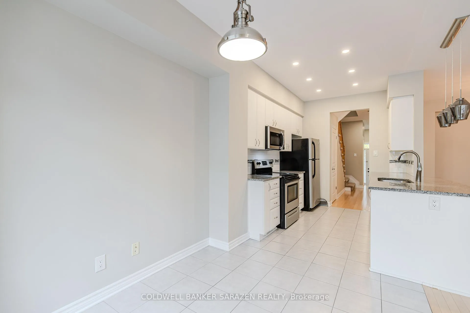 Photo 20 of 917 Fletcher Circle, Ottawa, Kanata - Kanata Lakes/Heritage Hills — HOMEH