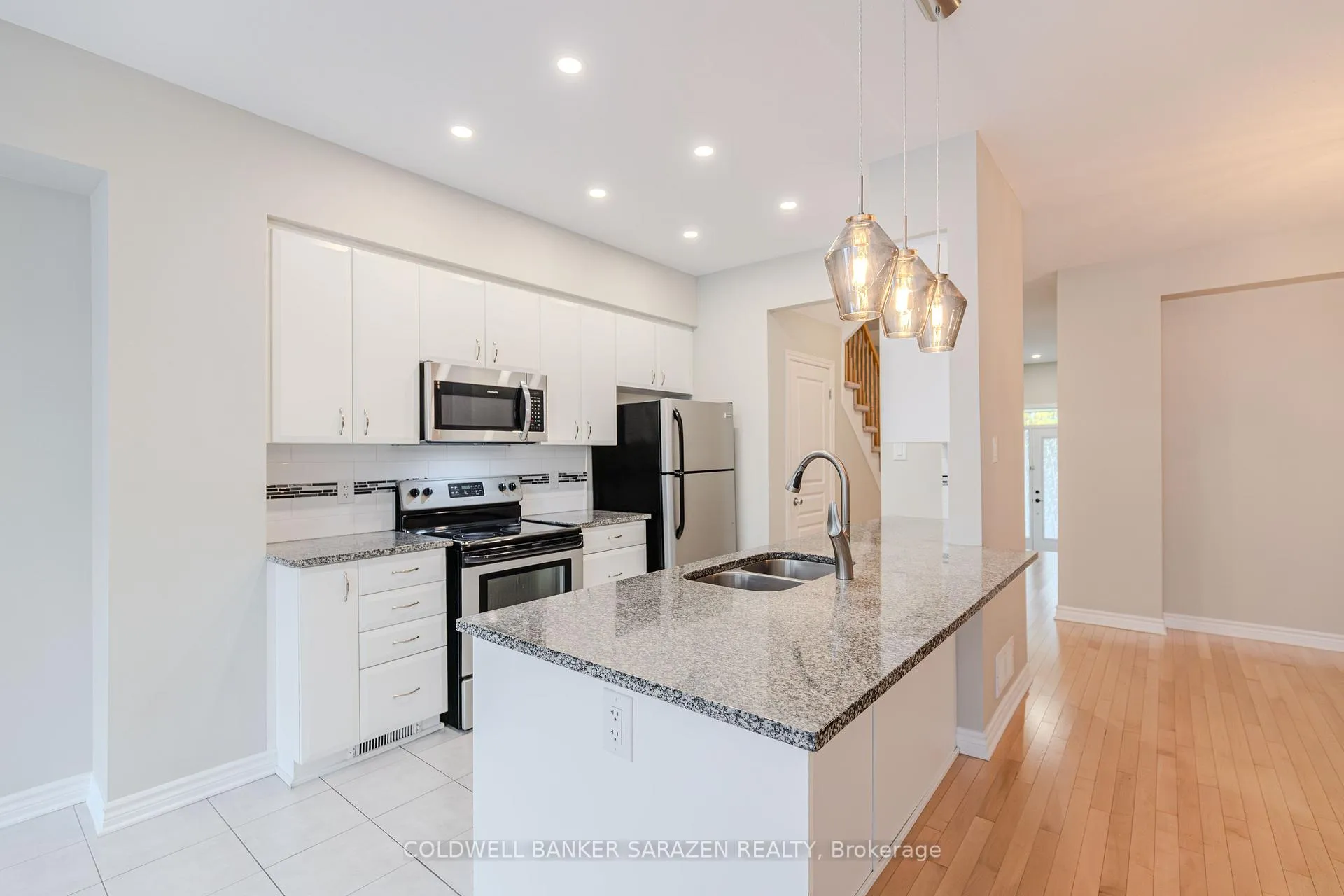Photo 22 of 917 Fletcher Circle, Ottawa, Kanata - Kanata Lakes/Heritage Hills — HOMEH