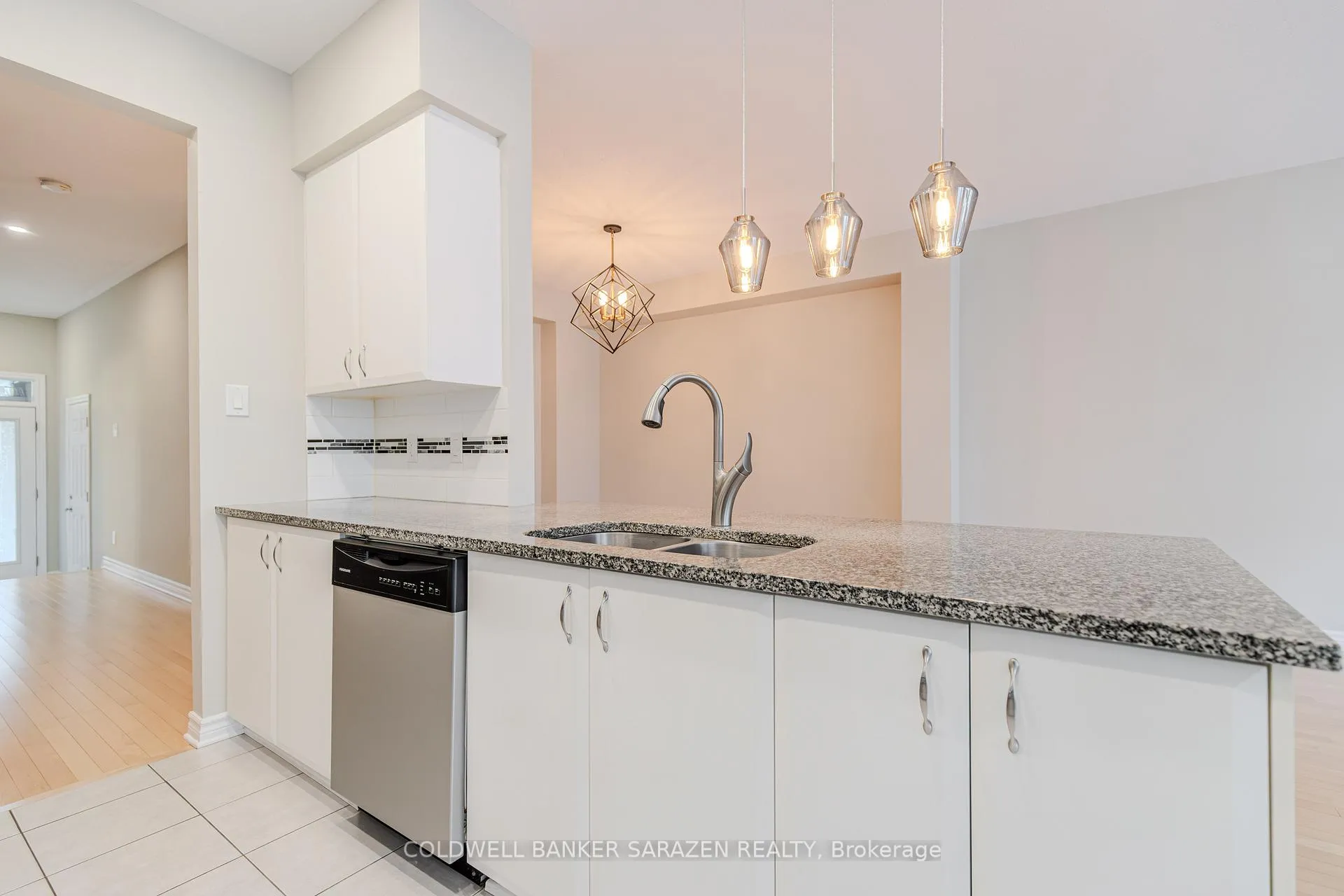 Photo 27 of 917 Fletcher Circle, Ottawa, Kanata - Kanata Lakes/Heritage Hills — HOMEH