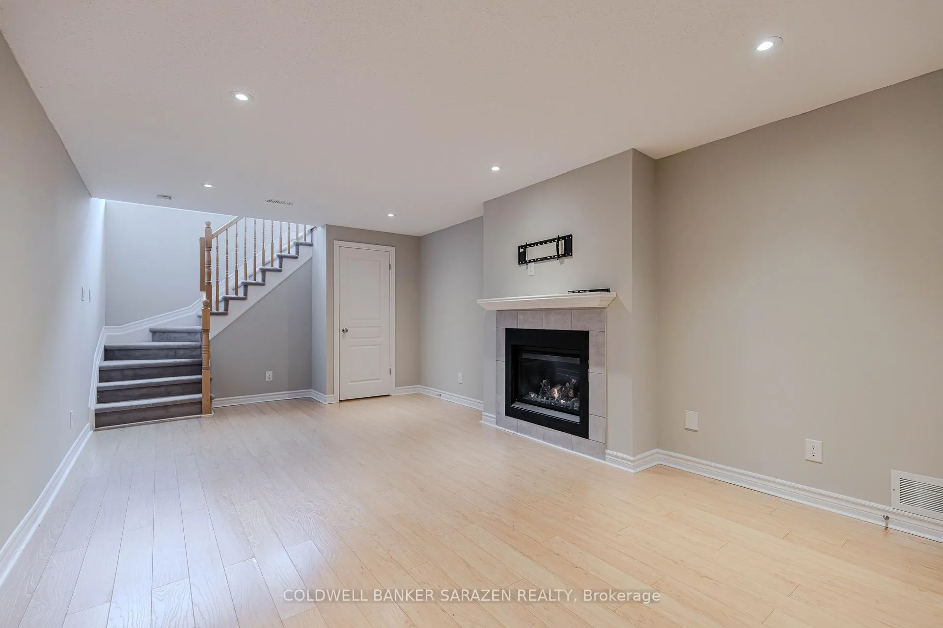 Photo 47 of 917 Fletcher Circle, Ottawa, Kanata - Kanata Lakes/Heritage Hills — HOMEH