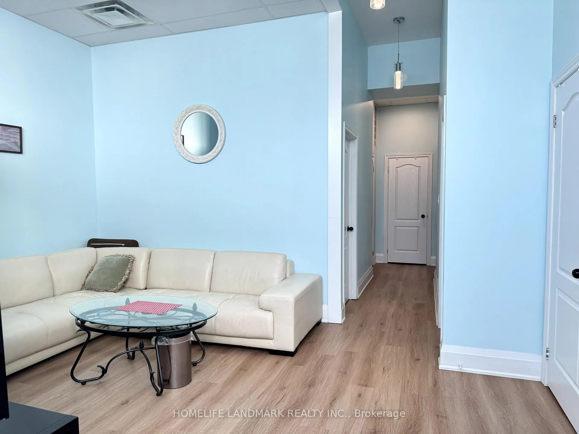 Front of Unit Unit 3, 33 Luzon Avenue
