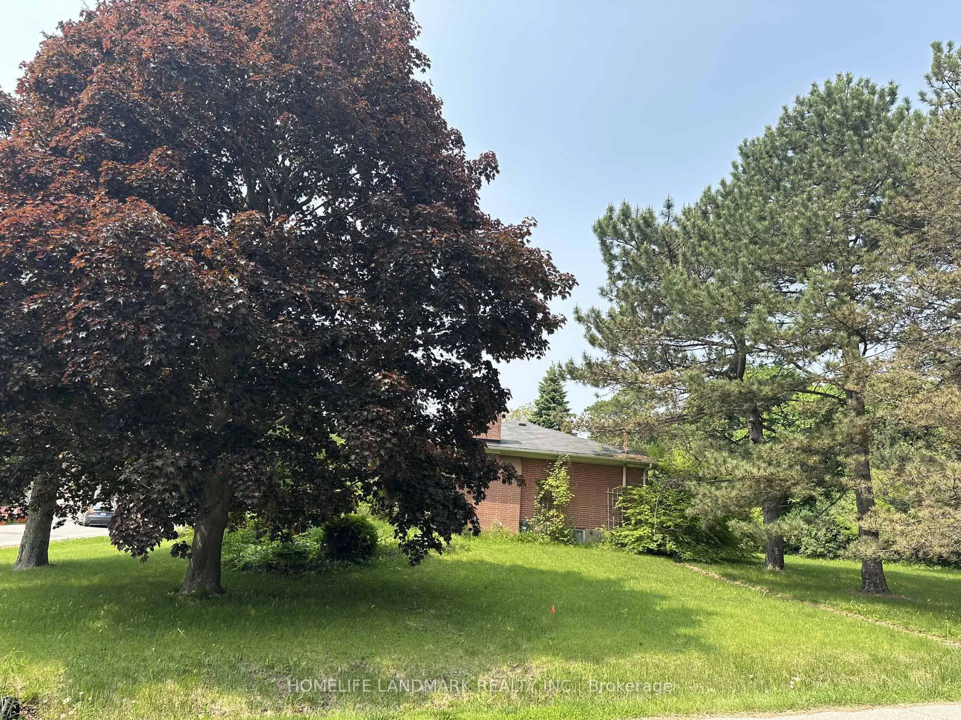 Photo 3 of 21 Grandview Boulevard, Markham, Bullock — HOMEH